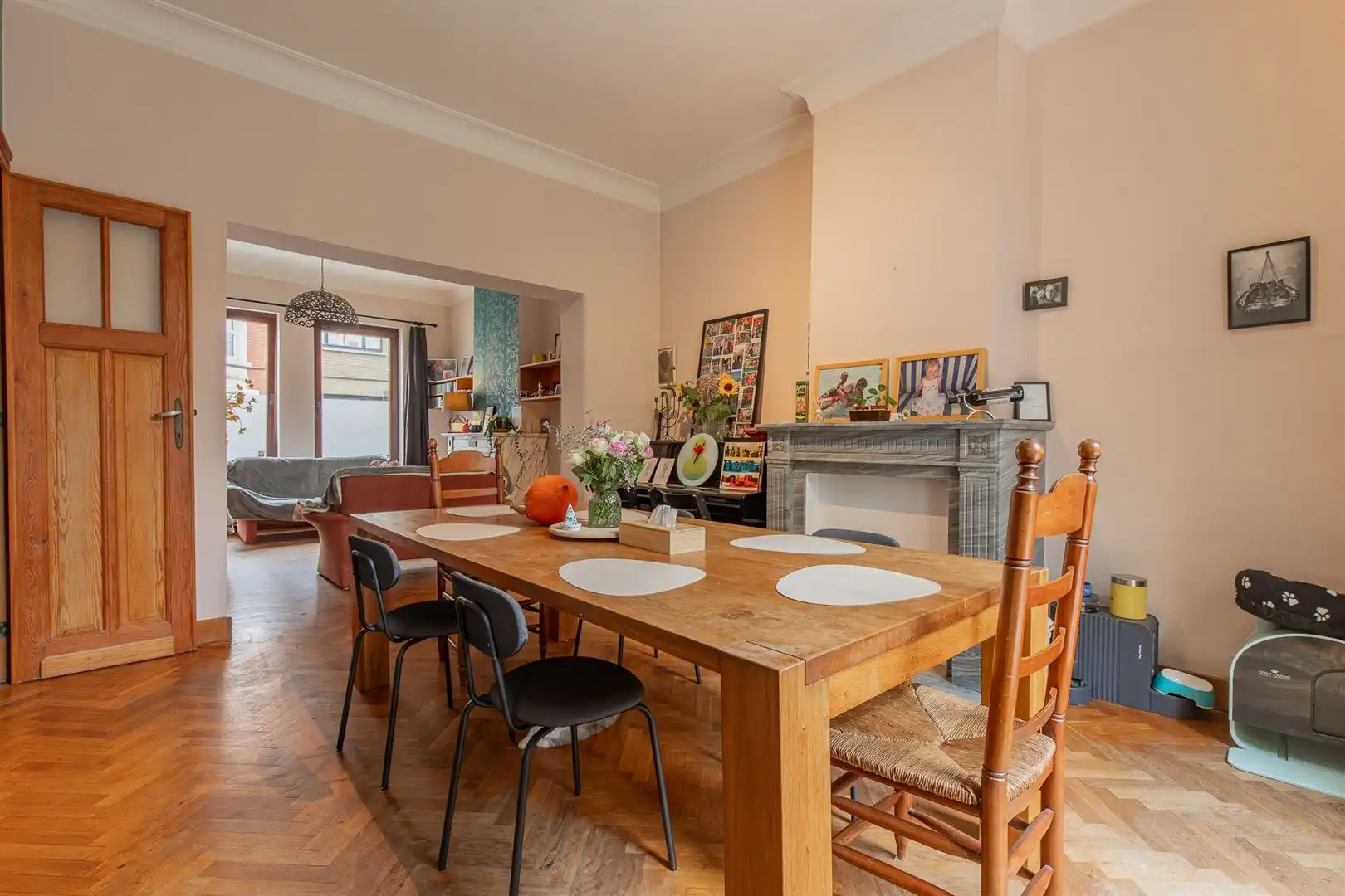 Karaktervol herenhuis met 4 slaapkamers, 2 badkamers en tuin op topligging in Jette foto 4