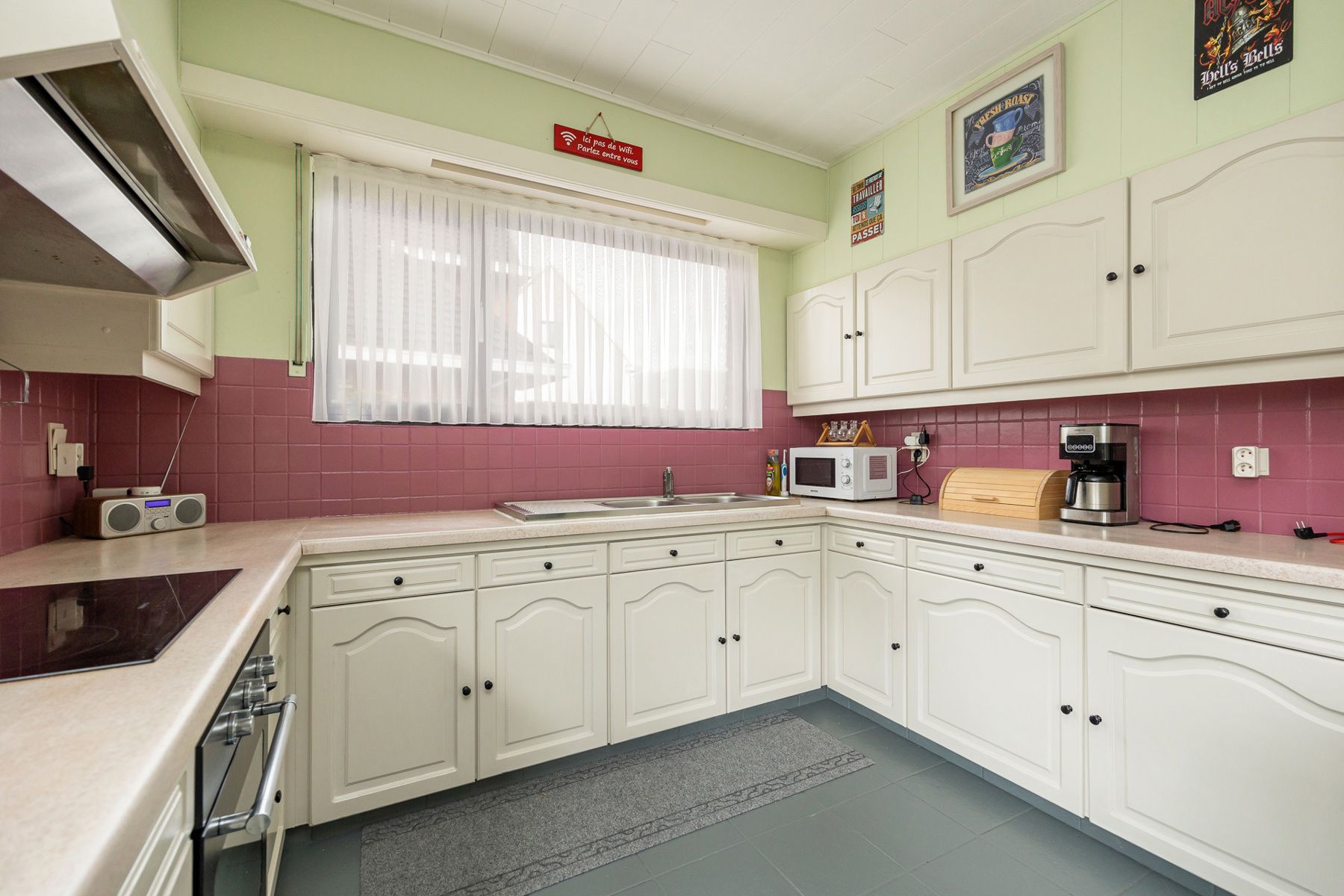 Ruime woning met 4 slks en 2 bdks op 886 m² foto 12