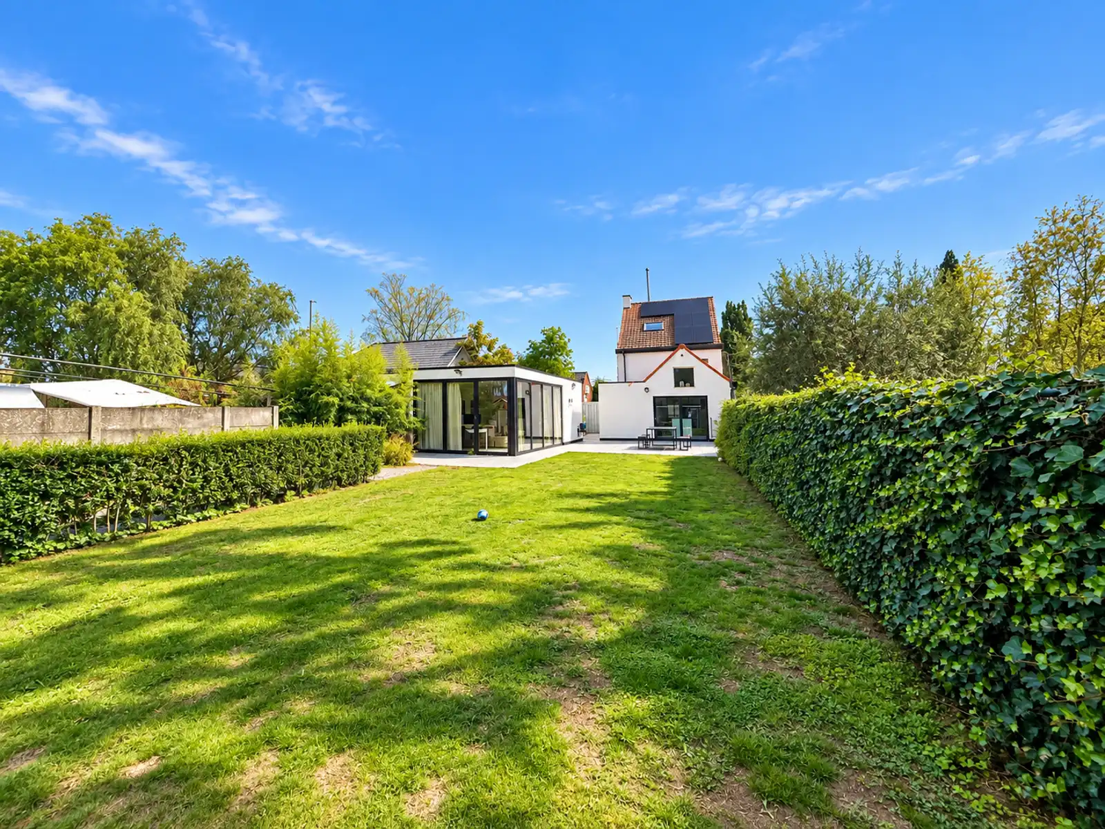Ruime woning met bijgebouw en uitzicht op het Drongengoed foto 31
