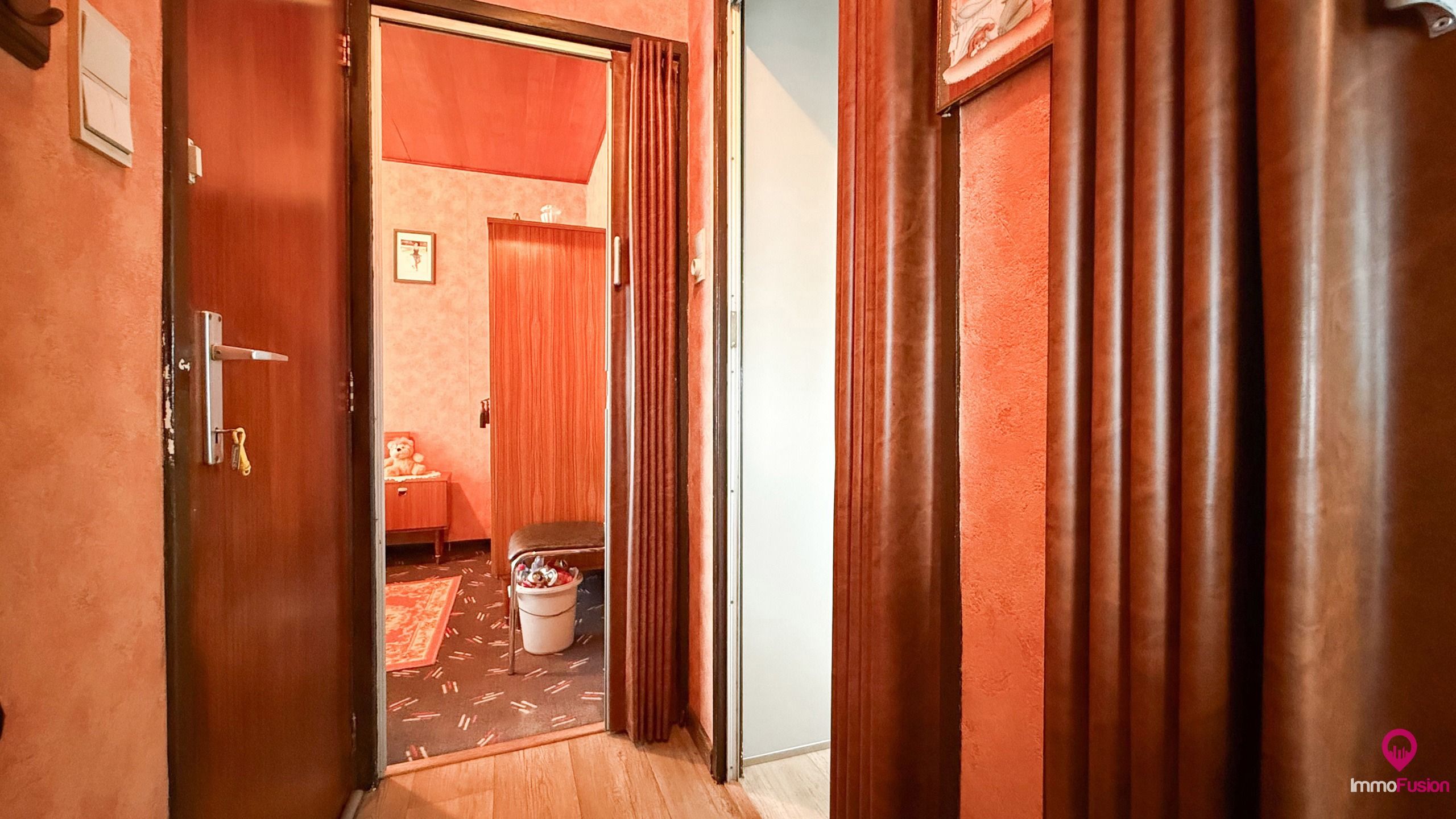 Gelijkvloerse woning met potentieel in Linkhout! foto 16