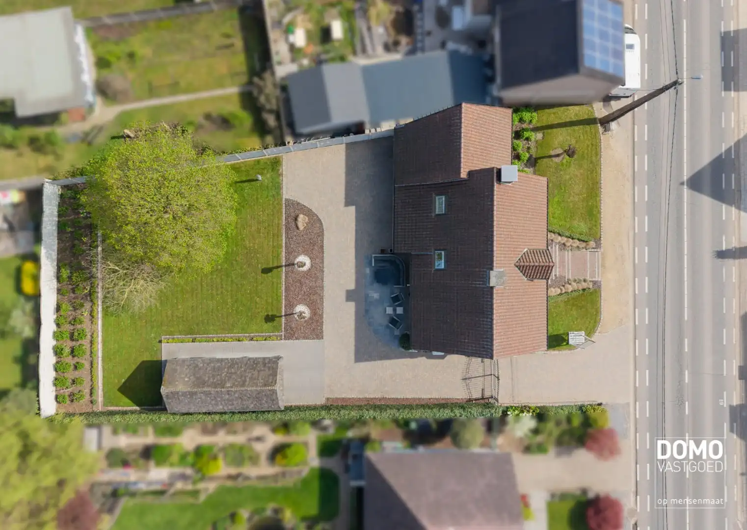 Karaktervolle en ruime gezinswoning in pastorij-/fermettestijl met prachtige tuin en 4 slaapkamers in het groene Kortessem foto 25
