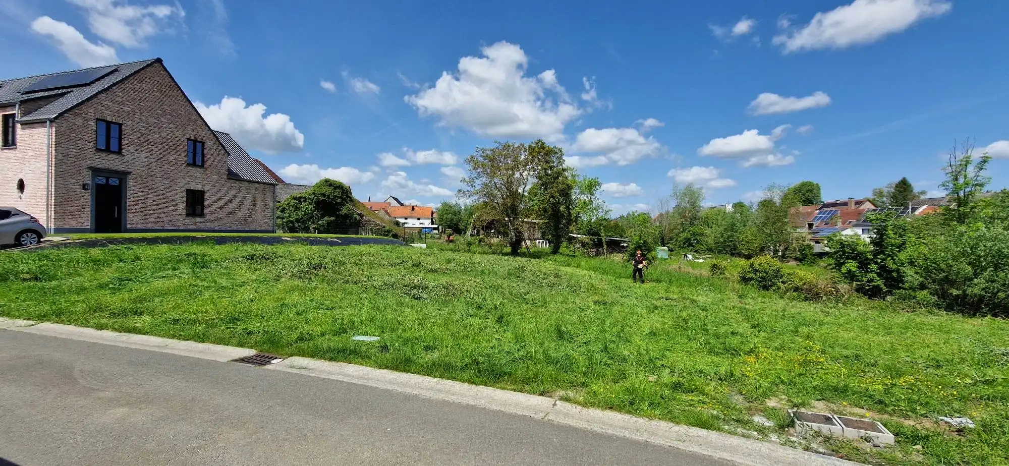 Rustig gelegen bouwgrond voor HOB foto 4