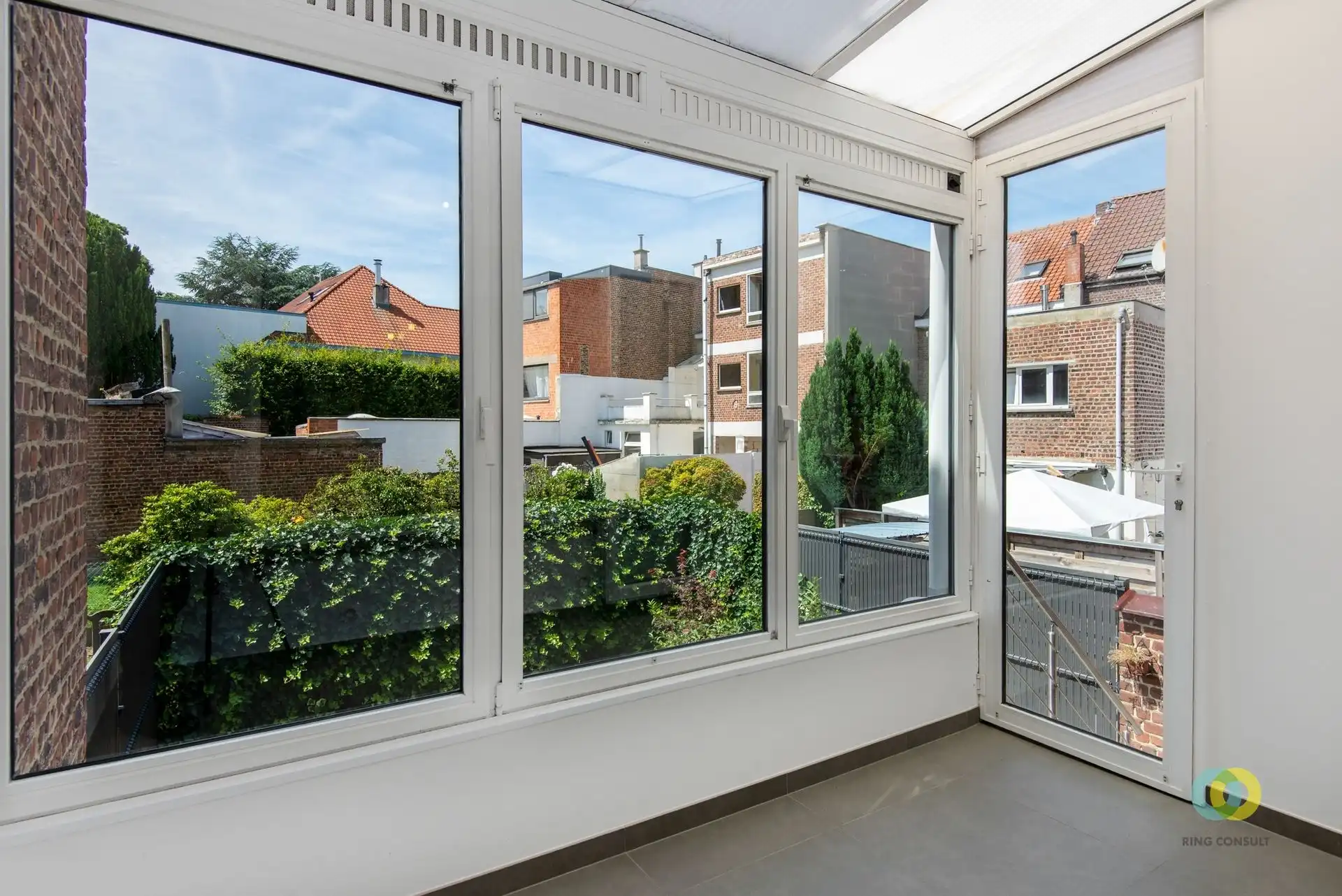 Bel-etage in een rustige doodlopende straat foto 8