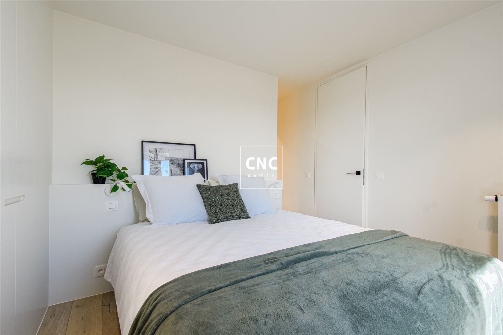 Prachtig lichtrijk hoek appartement met magnifiek open zicht foto 16