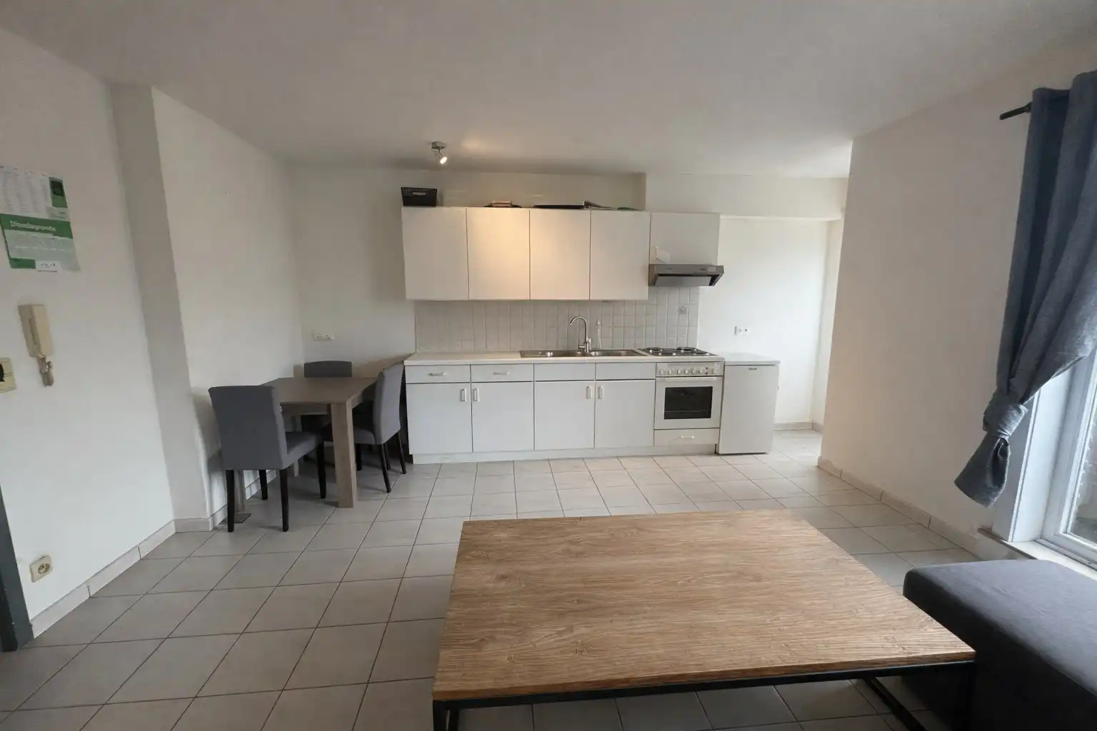 Appartement met 1 slpk en terras, Torhout. foto 4