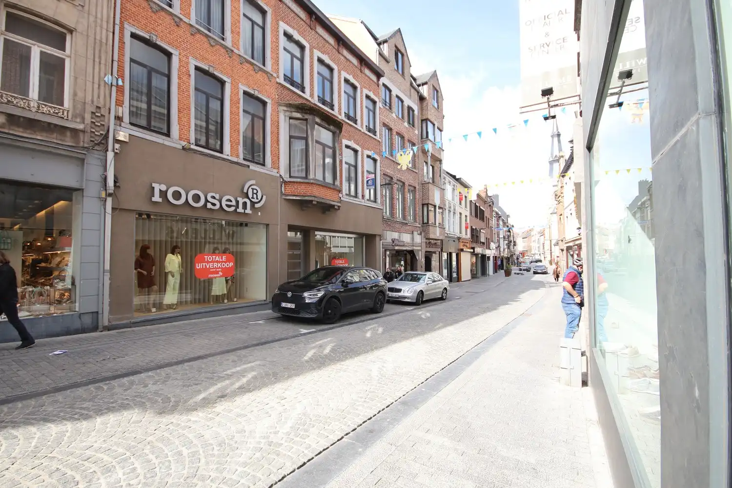 Ruim handelspand op toplocatie in Sint-Truiden foto 20
