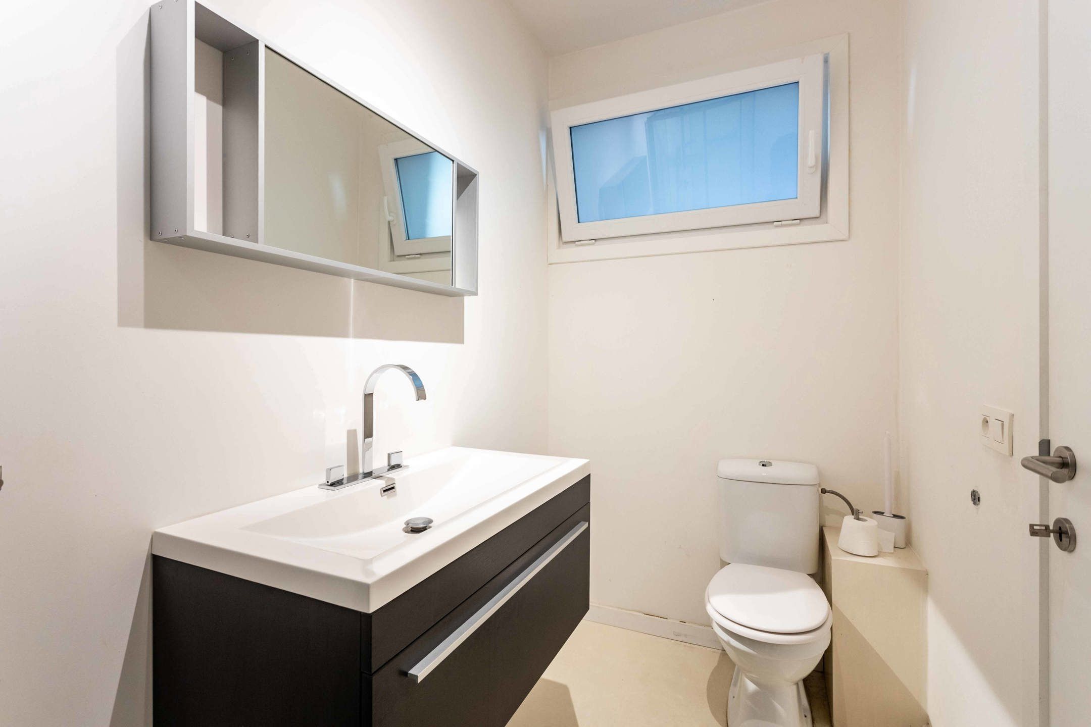 Zeer ruime en trendy stadswoning met heerlijk dakterras! foto 28