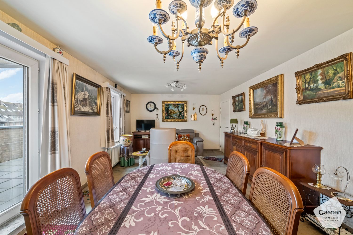 Eén slaapkamer appartement met twee ruime terrassen vlakbij het strand foto 4