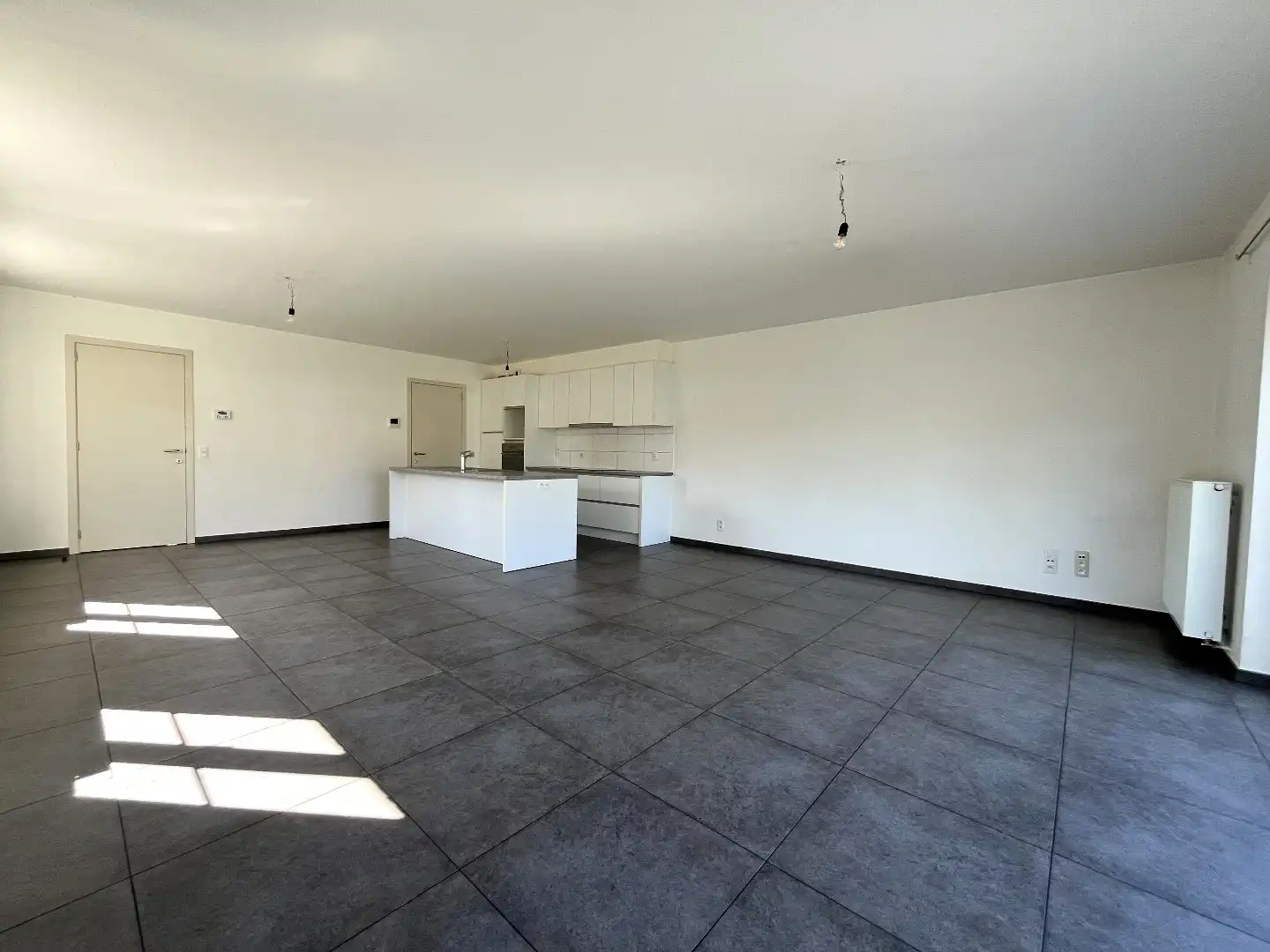 Verzorgde woning met 4 slpks in rustige woonwijk foto 3