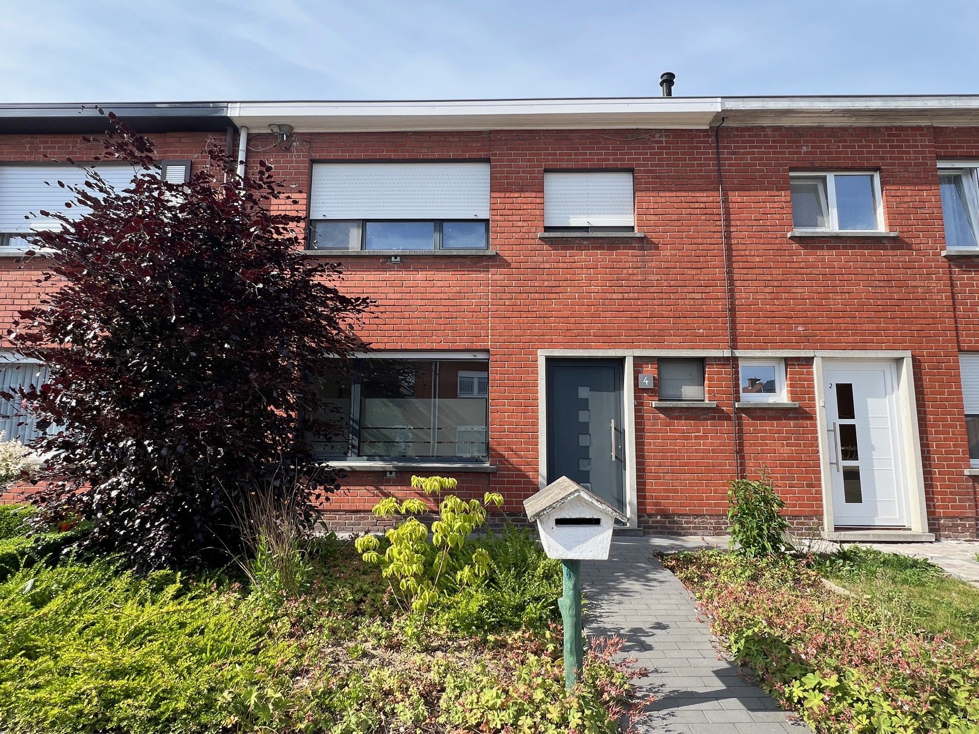 Instapklare en rustig gelegen woning met 3 slaapkamers  foto {{pictureIndex}}