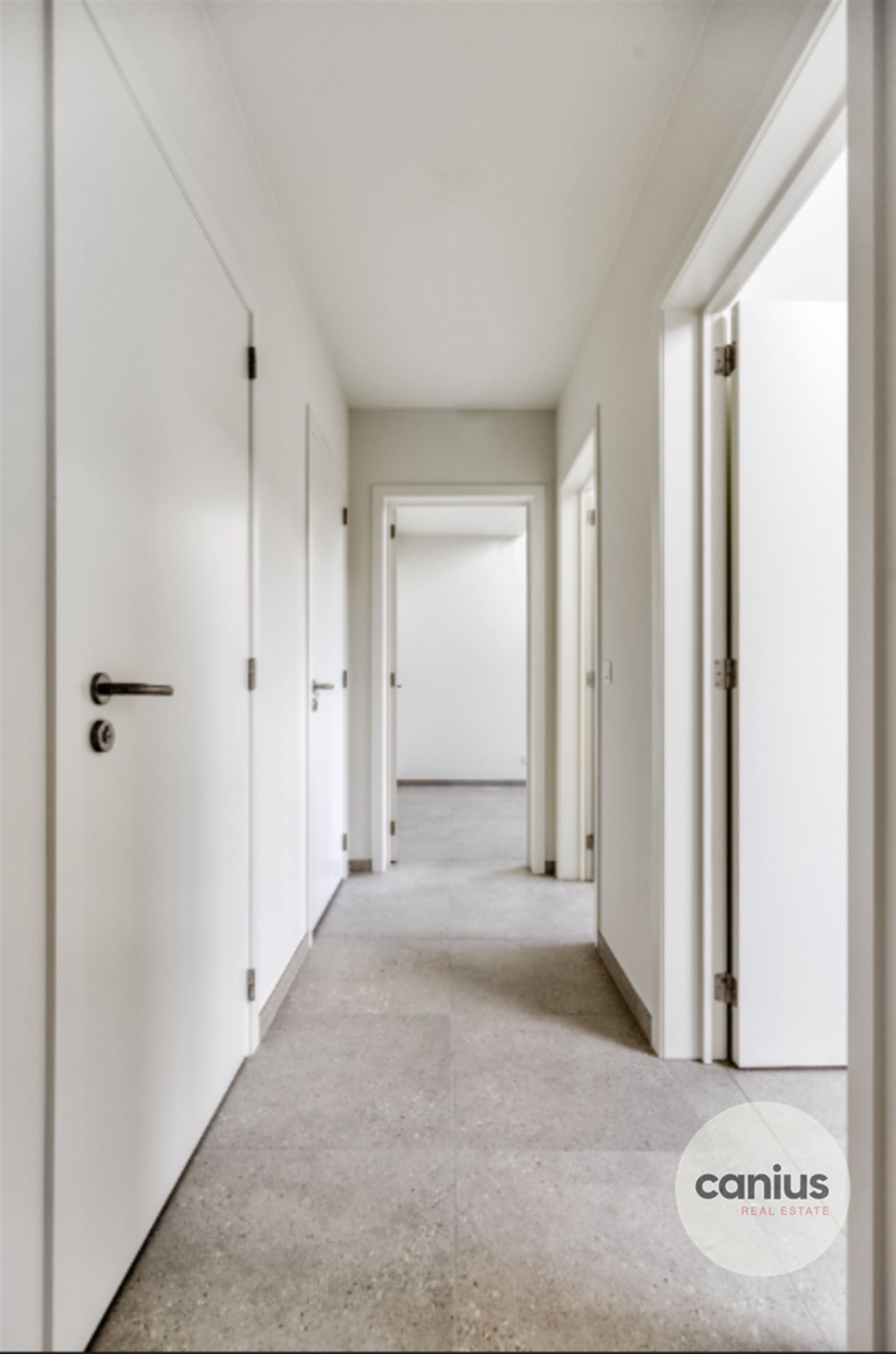 RUIM DUPLEXAPP. MET 3 SLPKS EN 2 TERRASSEN foto 7