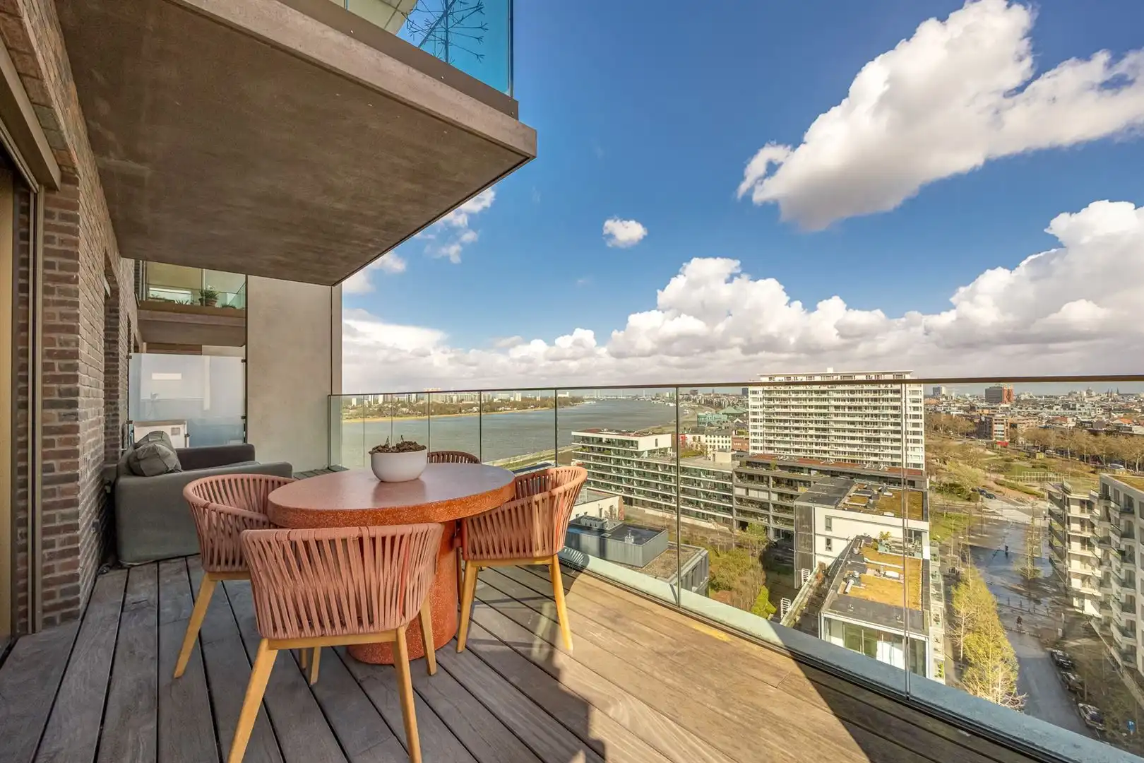 Wonen met prachtige panorama's en XXL-terrassen foto 28