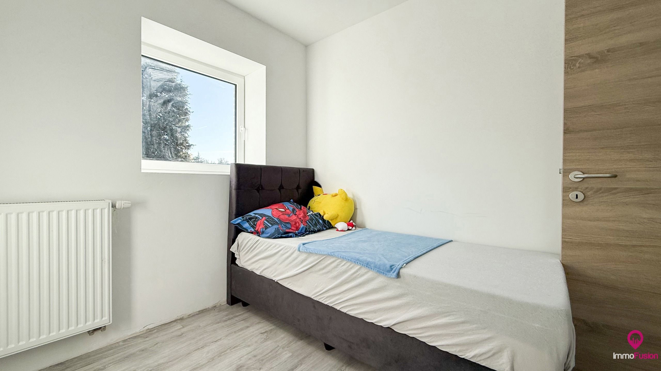 Instapklare woning met 5 slpks op riant perceel te Paal! foto 24