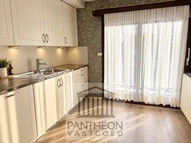 EXCLUSIEF APPARTEMENT met GROOT ZONNETERRAS OP EEN TOPLIGGING foto 5