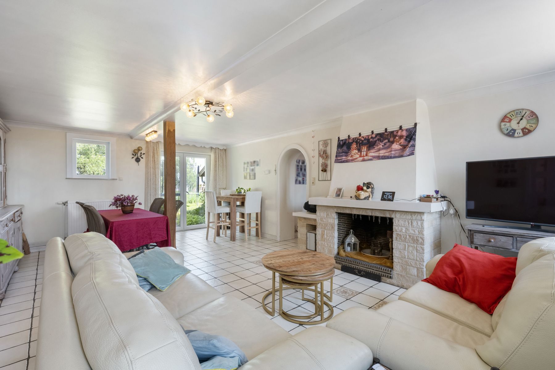 Huis te koop op unieke locatie foto 8