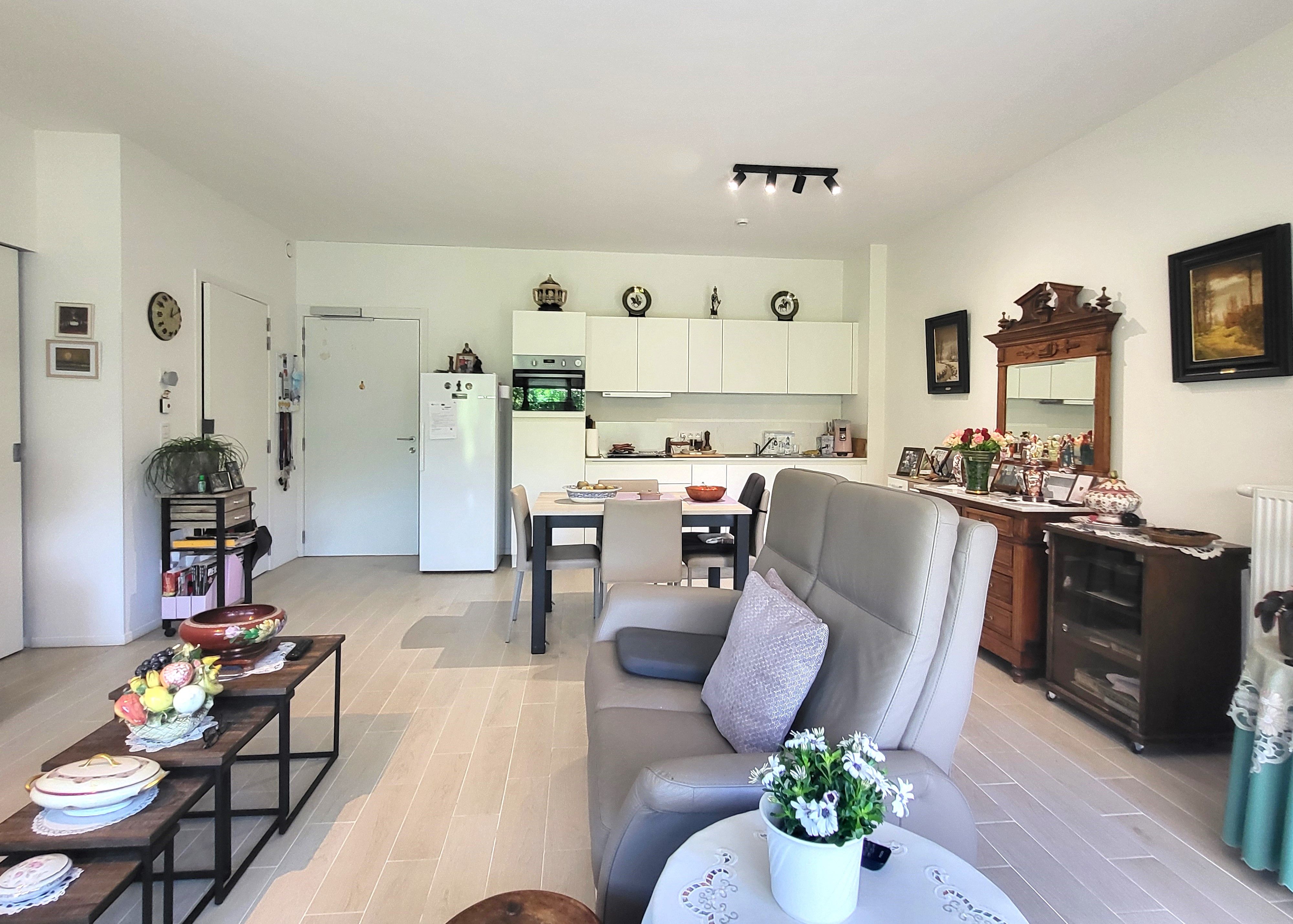 Prachtige assistentiewoning van 70m² met zonnig terras en gemeenschappelijke tuin, veel lichtinval! Ideale investering, verhuurd aan 26,21€/ dag.  foto 10