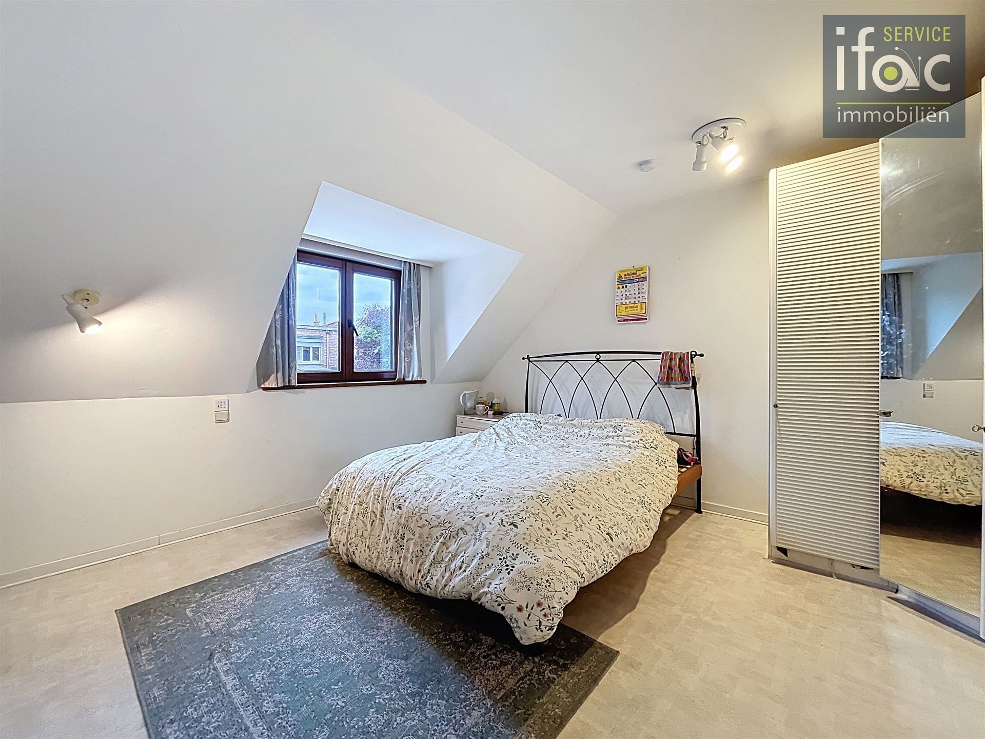 Rijwoning met tuin  foto 12