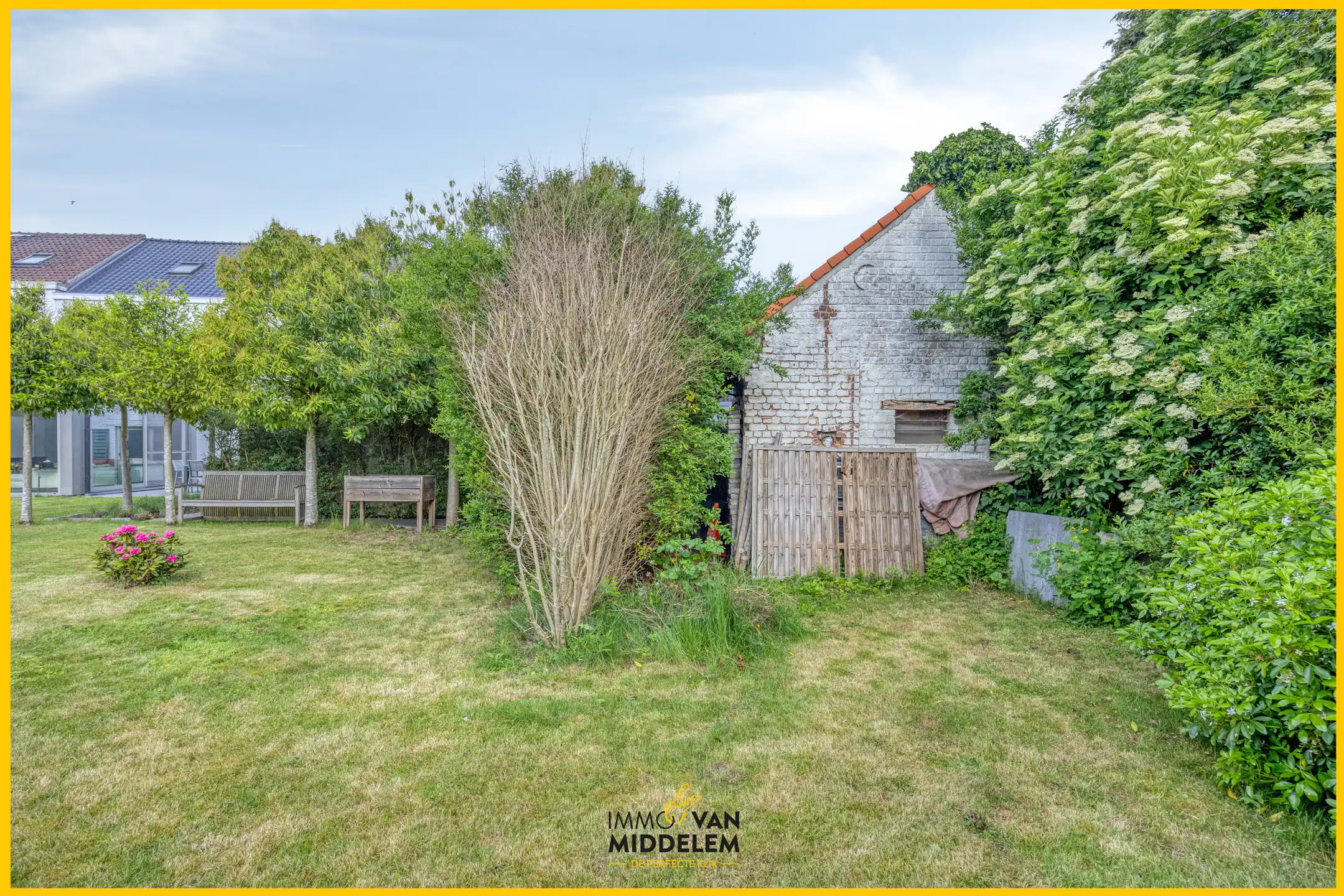 RUIME WONING MET 5 KAMERS, TERRAS, TUIN & PARKING foto 19