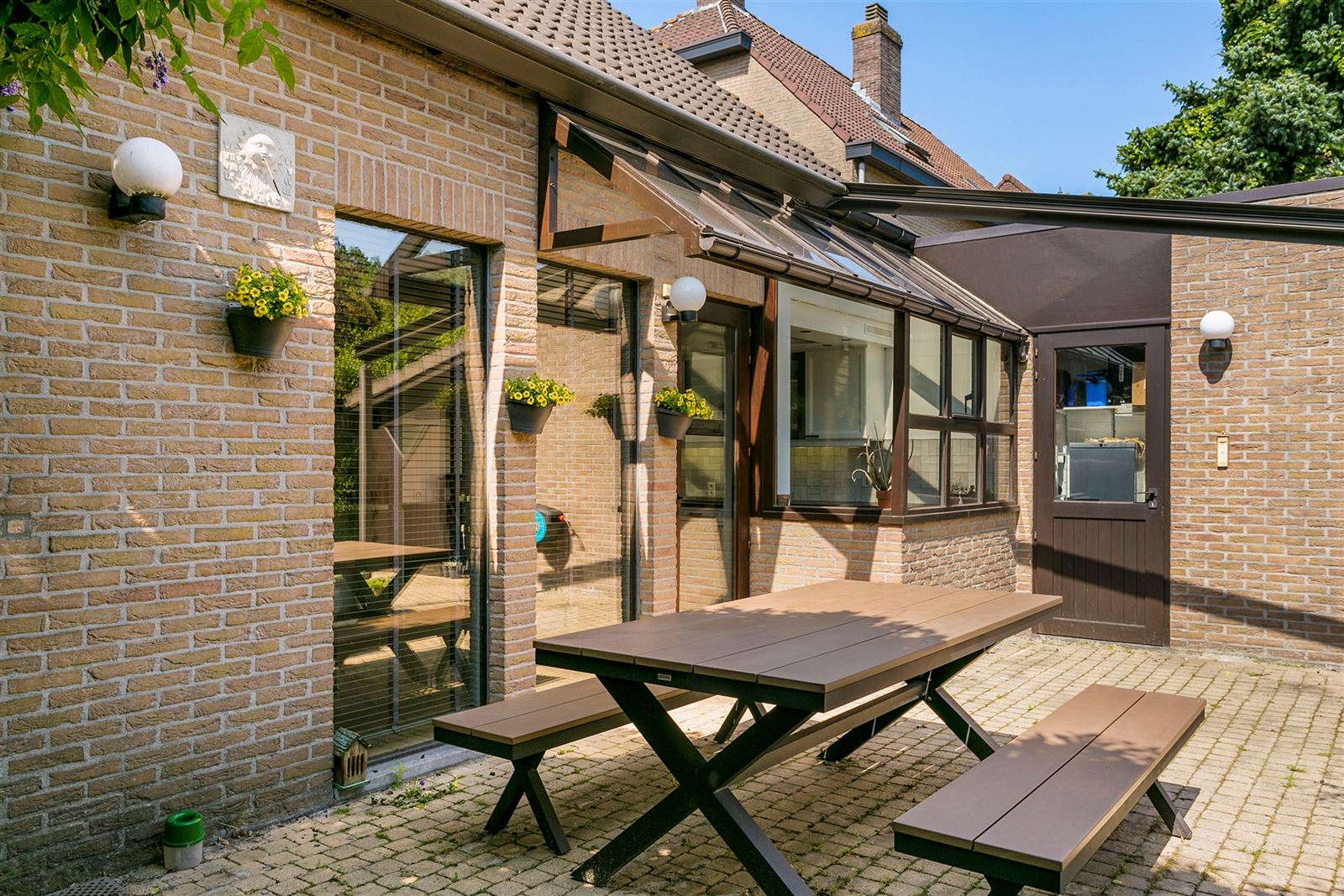 Verrassend ruime half open bebouwing 4 slpks / garage / car-port foto 26