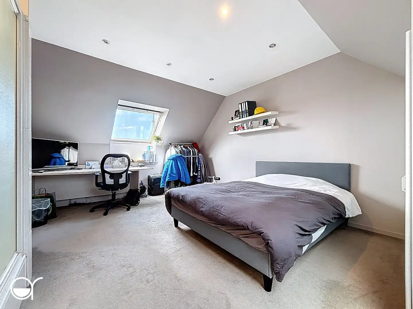 Meergezinswoning met 2 appartementen en kantoorruimte foto 20