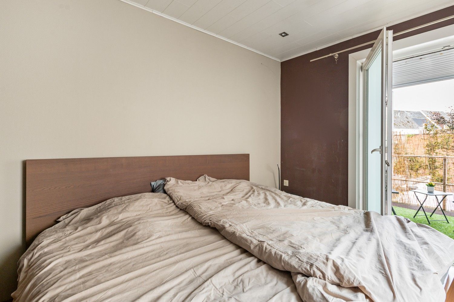 Charmant huis met 3 slaapkamers, koer en terras te Deurne! foto 16