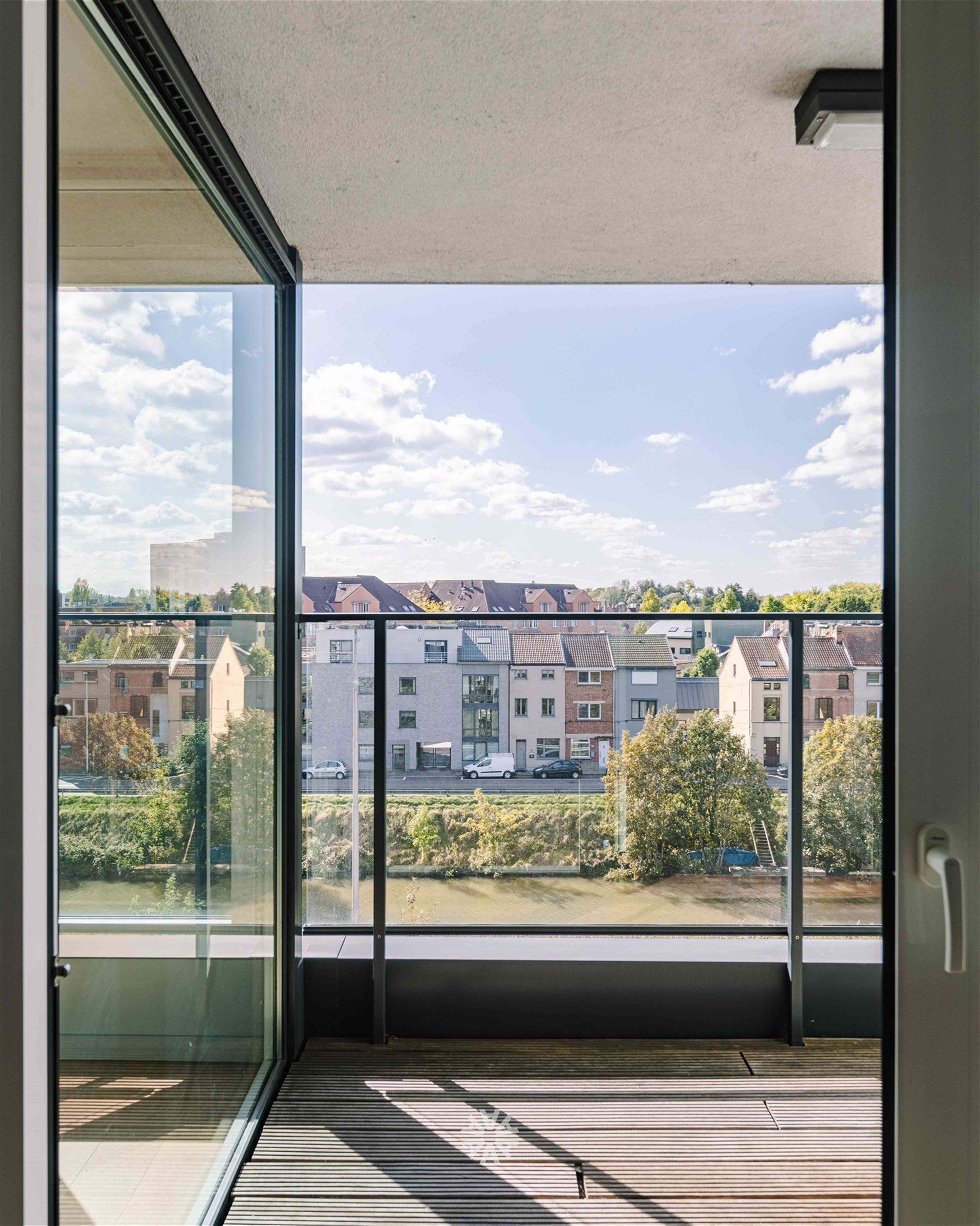 GENT - Modern en lichtrijk appartement met 2 slaapkamers foto 10