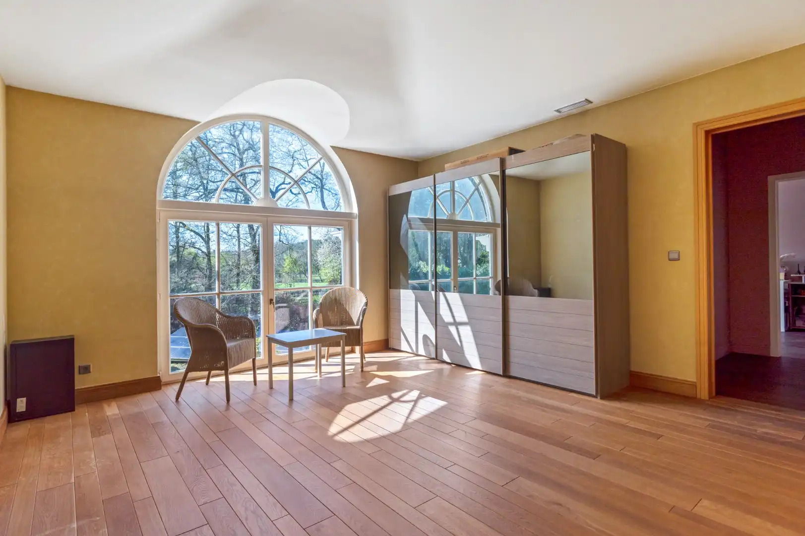 Exclusieve familievilla (413m²) op bosrijke toplocatie te Belsele foto 23