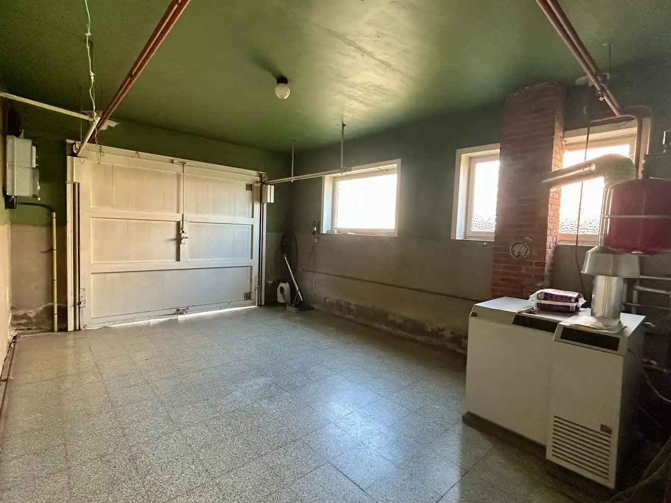 Te renoveren woning op bijna 30 are in Rotselaar foto 9