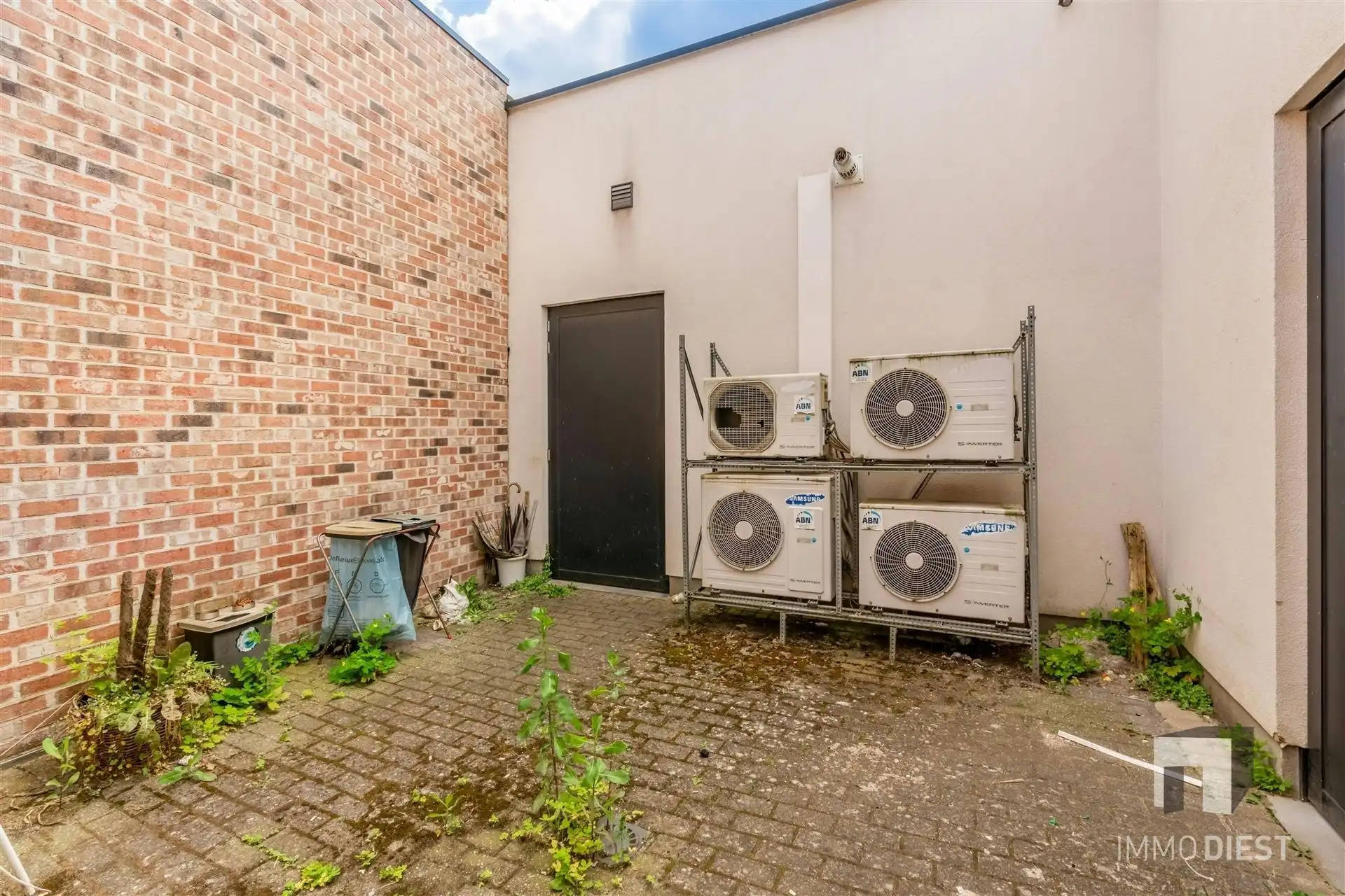 Opbrengstpand winkelcentrum van Diest (uitstekende verhuring) foto 14