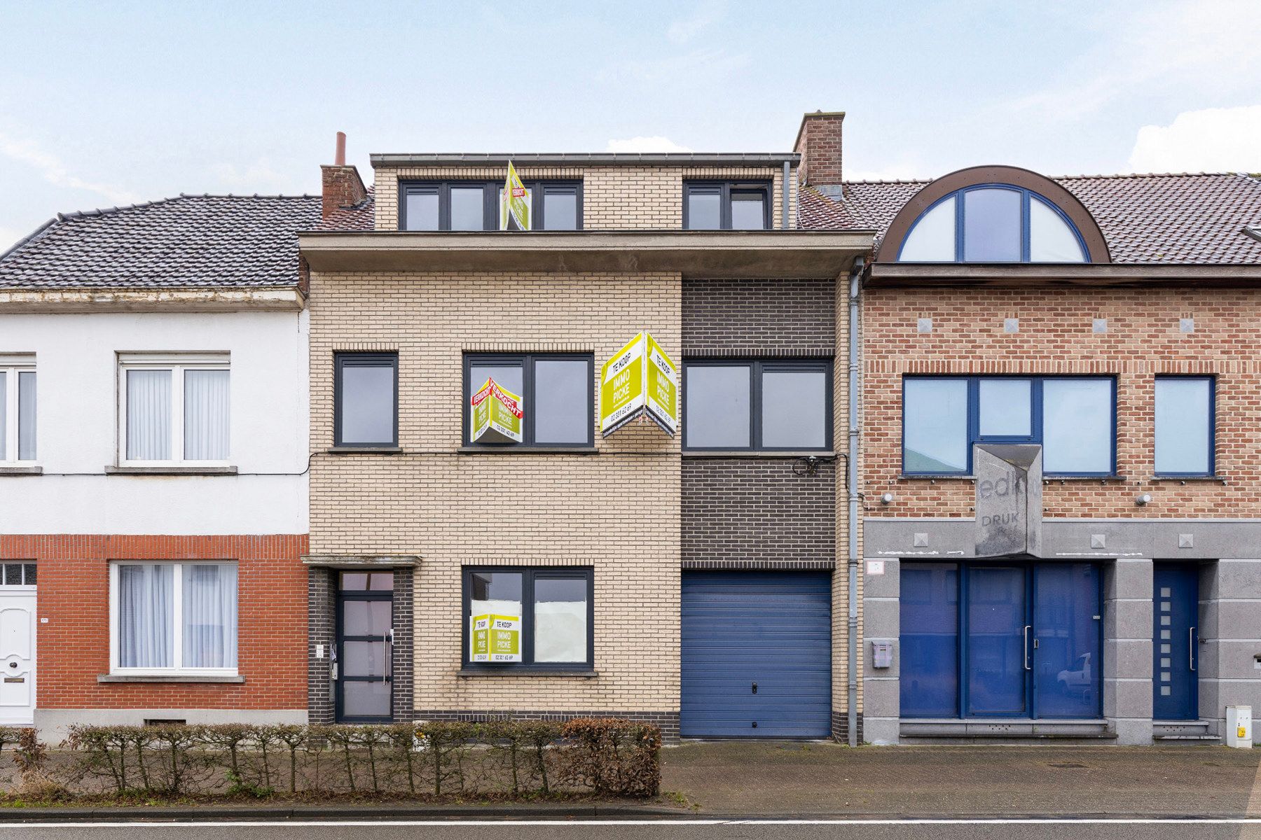 Gerenoveerd appartement met één slaapkamer, terras en garage foto 15