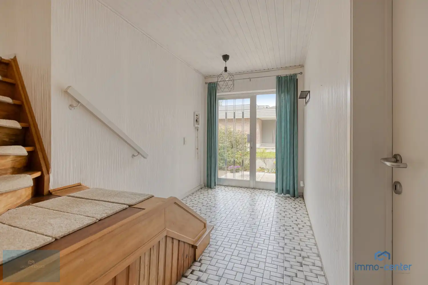 Ruime gezinswoning met tuin aan natuurgebied De Caetsweyers. foto 6