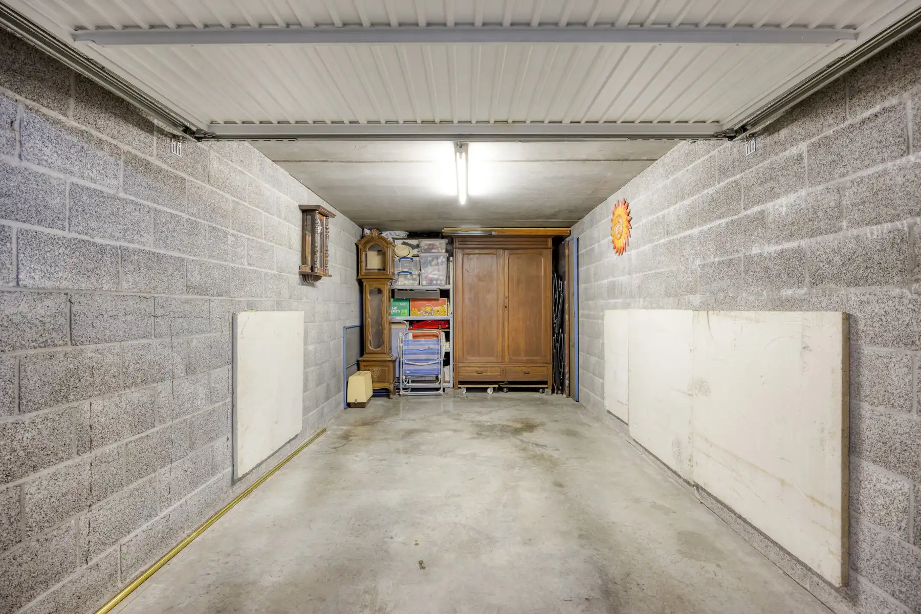 Gelijkvloers appartement met 2 kamers, terras en garage foto 19