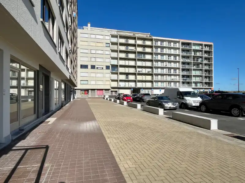 Handelsgelijkvloers op toplocatie in Oostduinkerke-bad foto 3