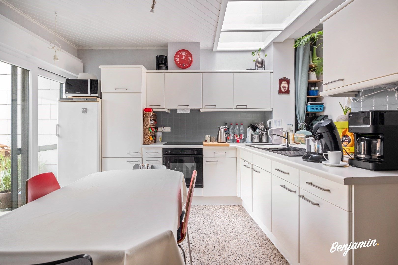 Rustig gelegen woning met 2, mogelijks 3 slaapkamers, in het centrum van Geluwe foto 11