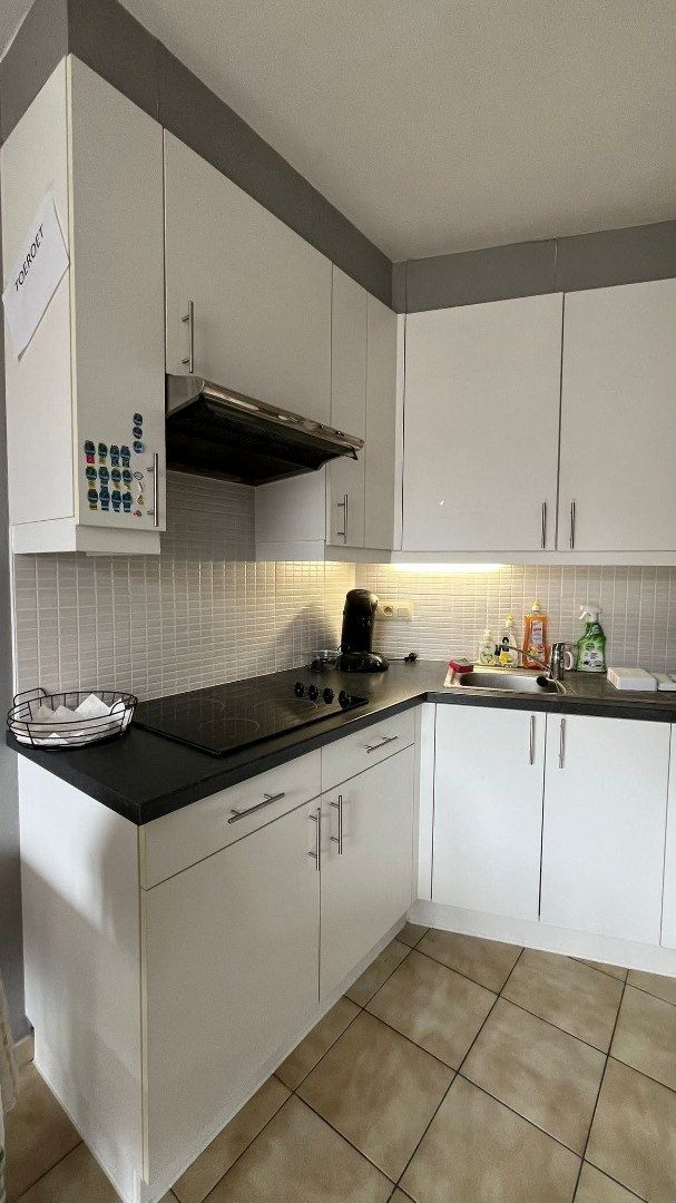 Centraal gelegen 1-slpk appartement aan UZ Gent! foto 7