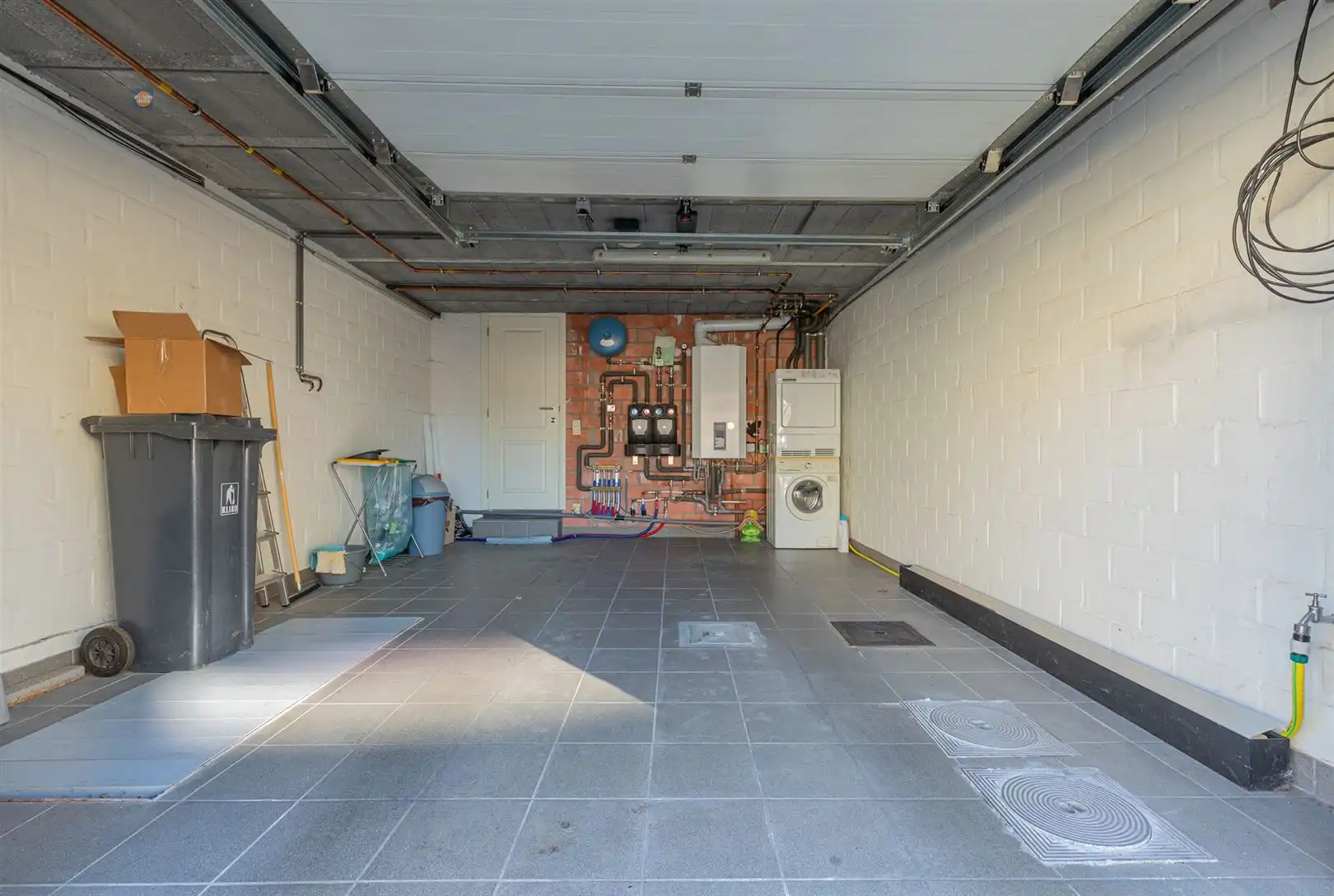 Unieke handelsruimte in het hart van het dorp foto 10