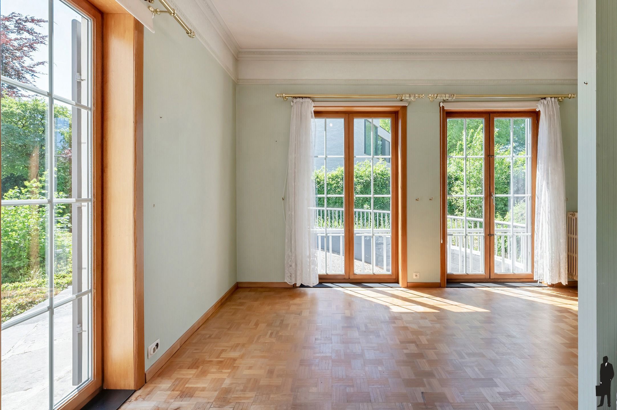 Uitzonderlijk gelegen villa nabij groen op grond van 2.785m² foto 13