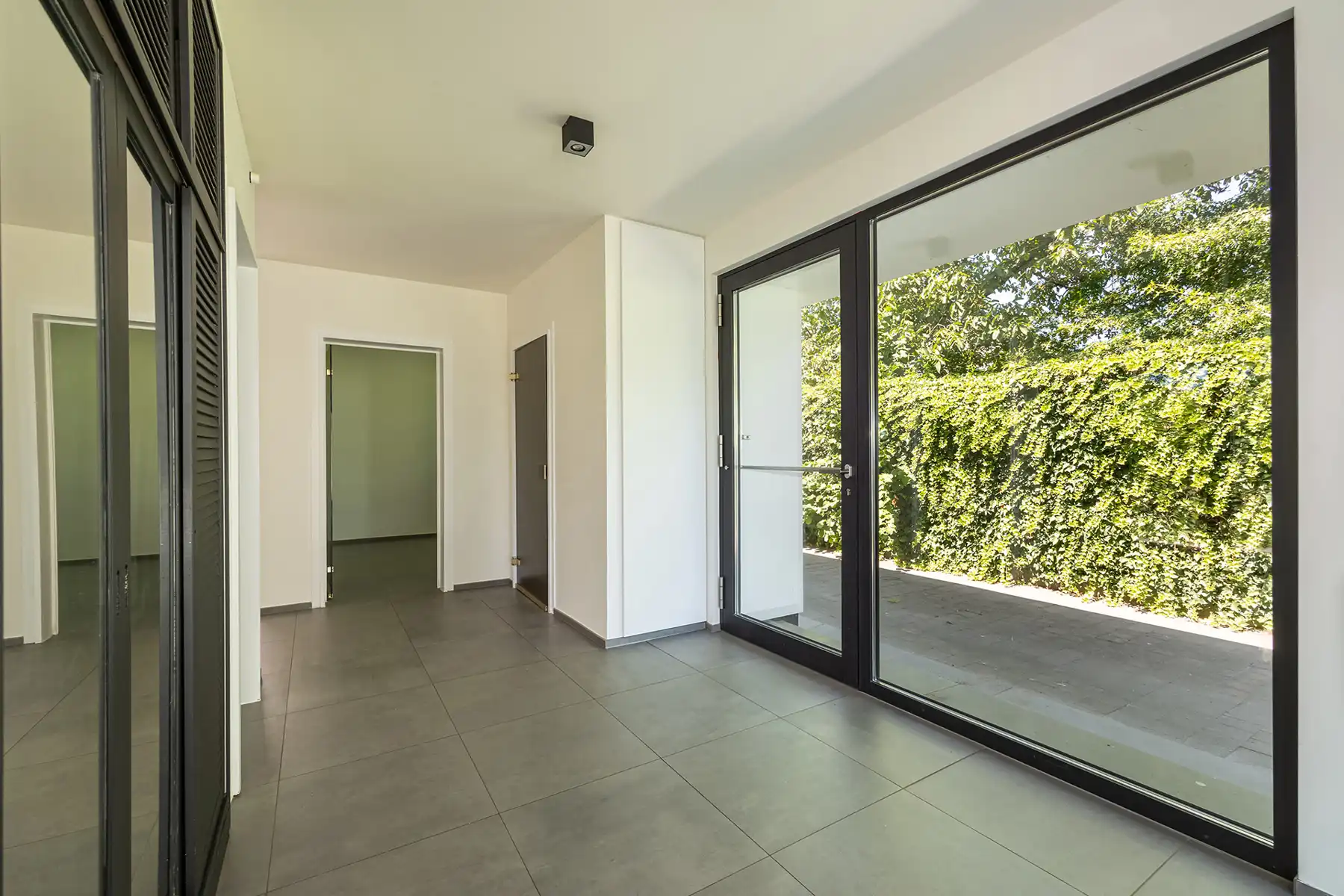 Instapklare bungalow op een perceel van ruim 40 are foto 8
