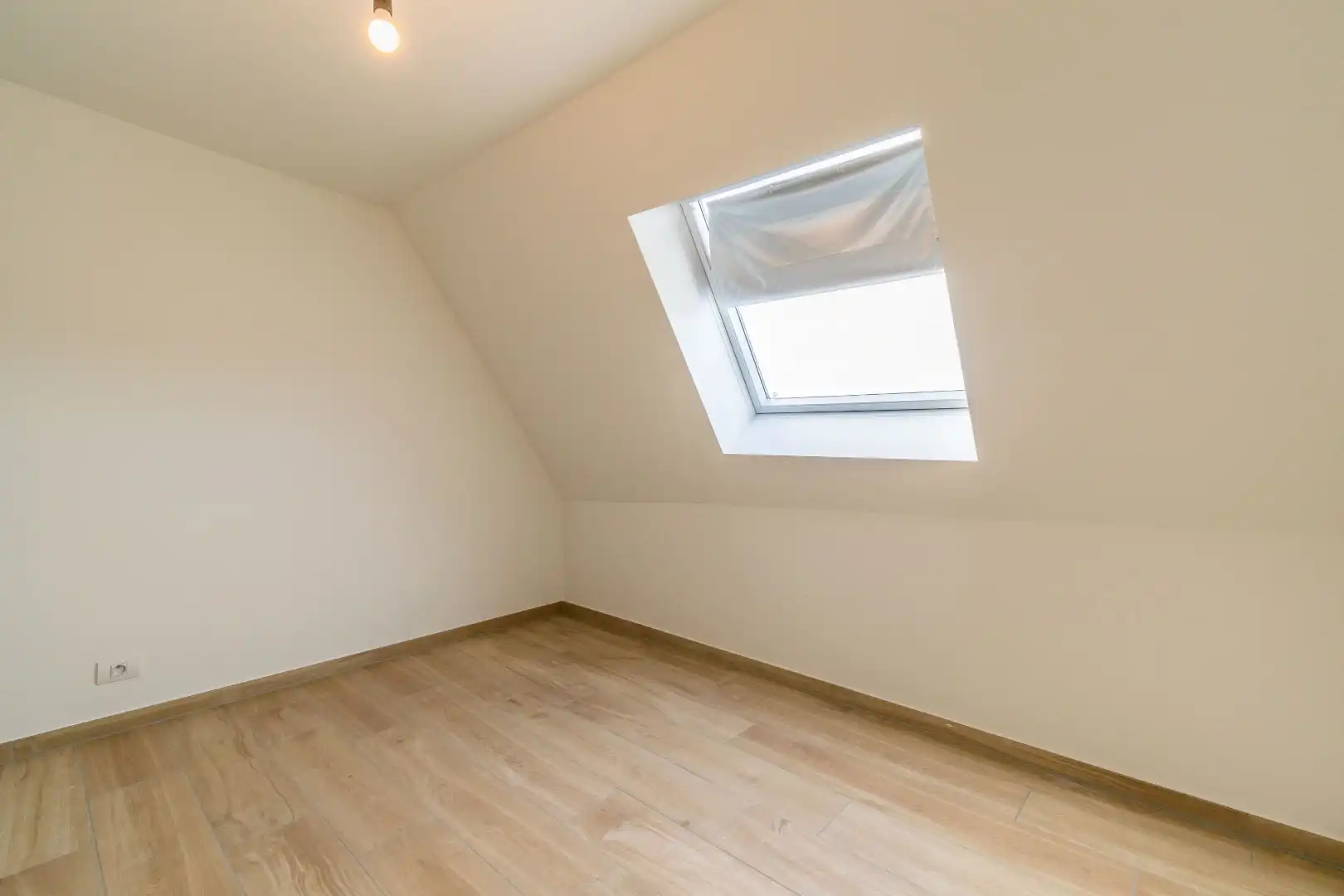 APPERTEMENT (2023) MET 3 SLAAPKAMERS, TERRAS & STAANPLAATS ! foto 23