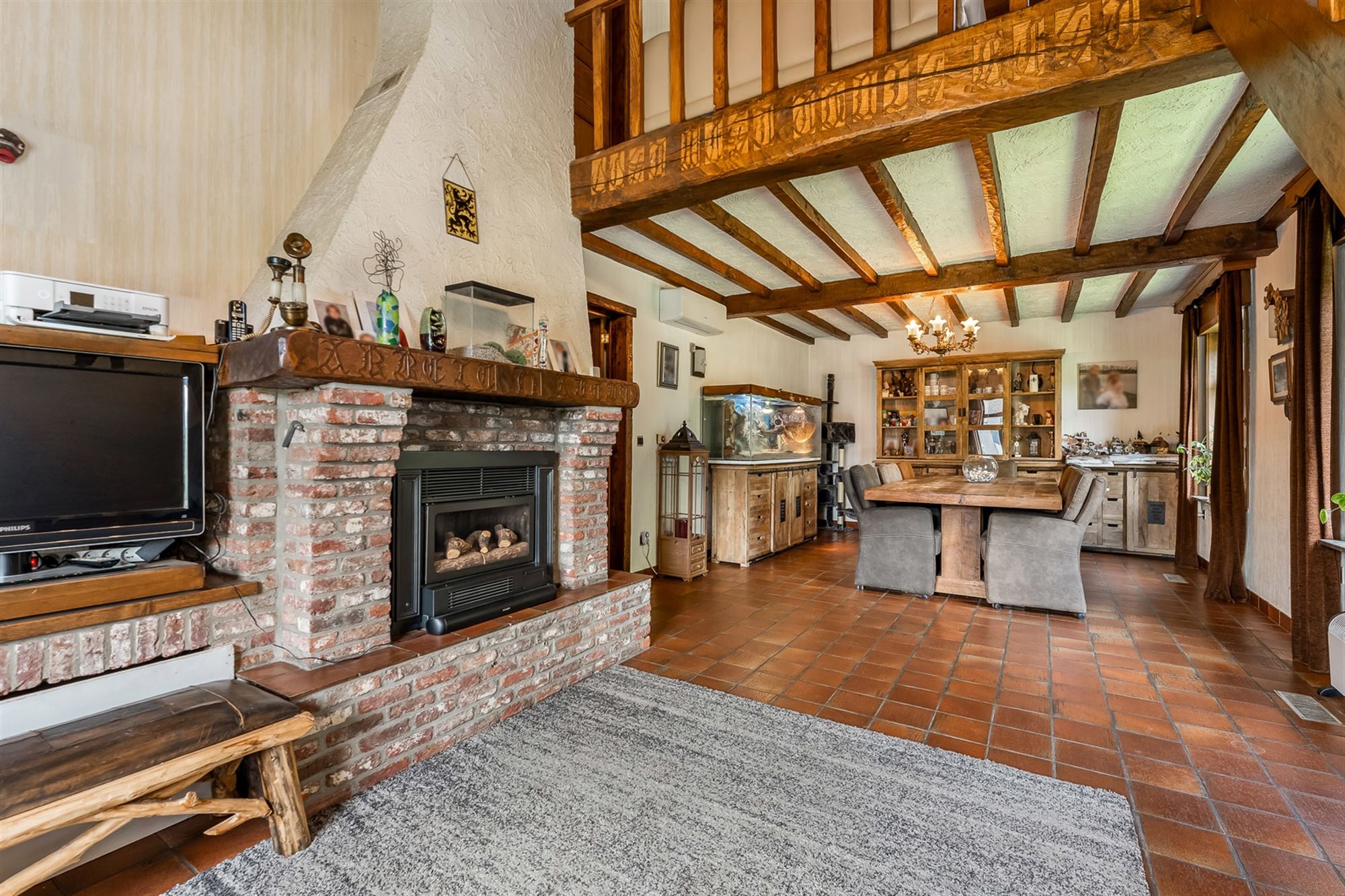 WONING MET POTENTIEEL (243M²) MET 4 SLAAPKAMERS EN RUIME TUIN (13A22CA) TE BERINGEN foto 2