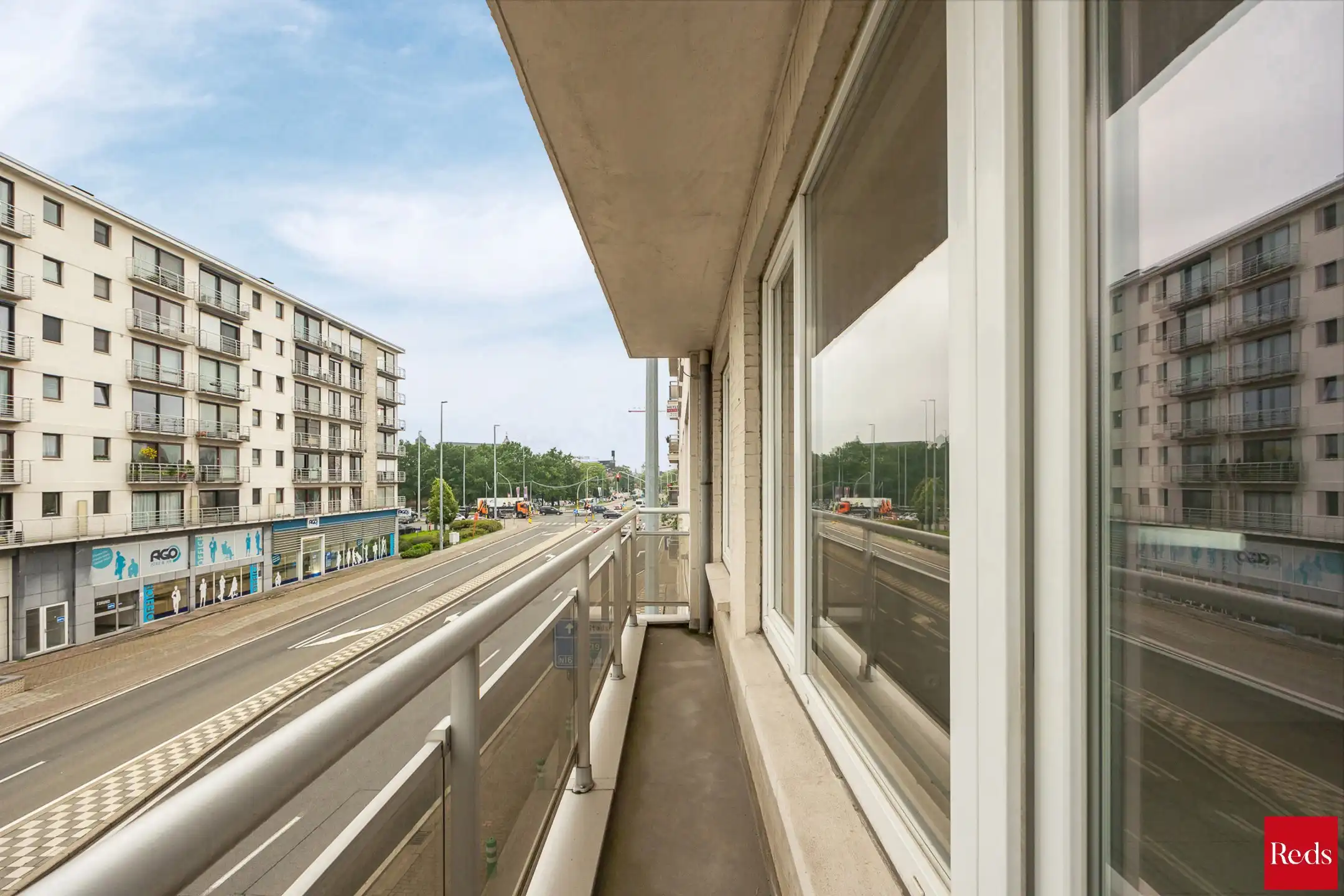 Tweeslaapkamer appartement met autostaanplaats foto 15
