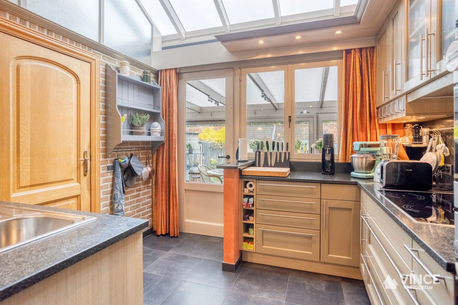 Gezellige rijwoning met tuin en garage in rustige doodlopende straat te Ekeren foto 9