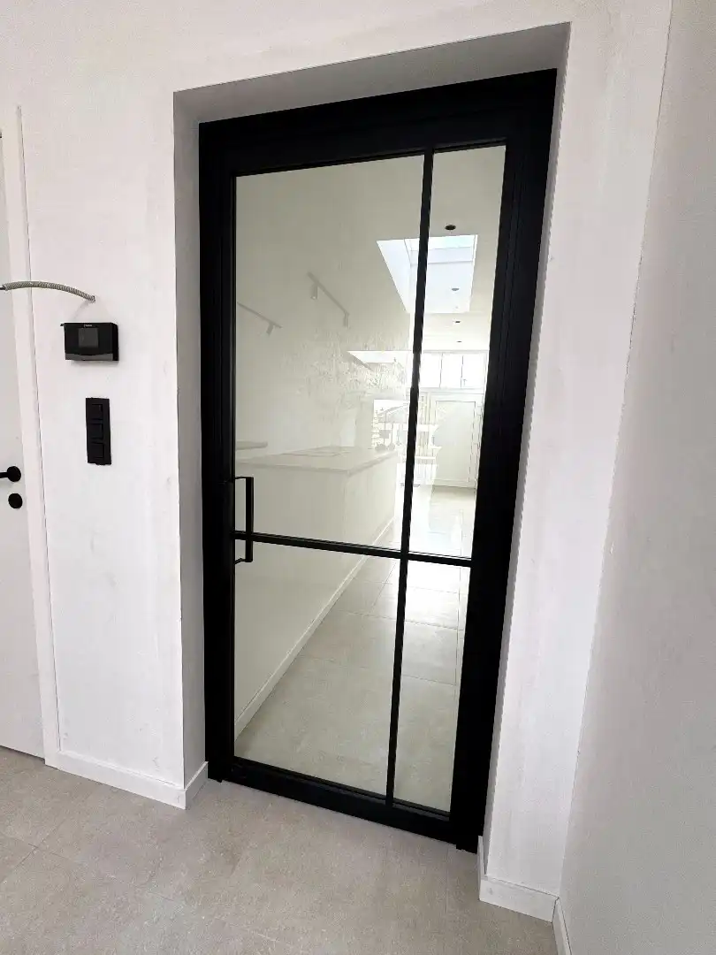 GERENOVEERDE WONING MET 3 SLPKS, TUIN EN GARAGE foto 19