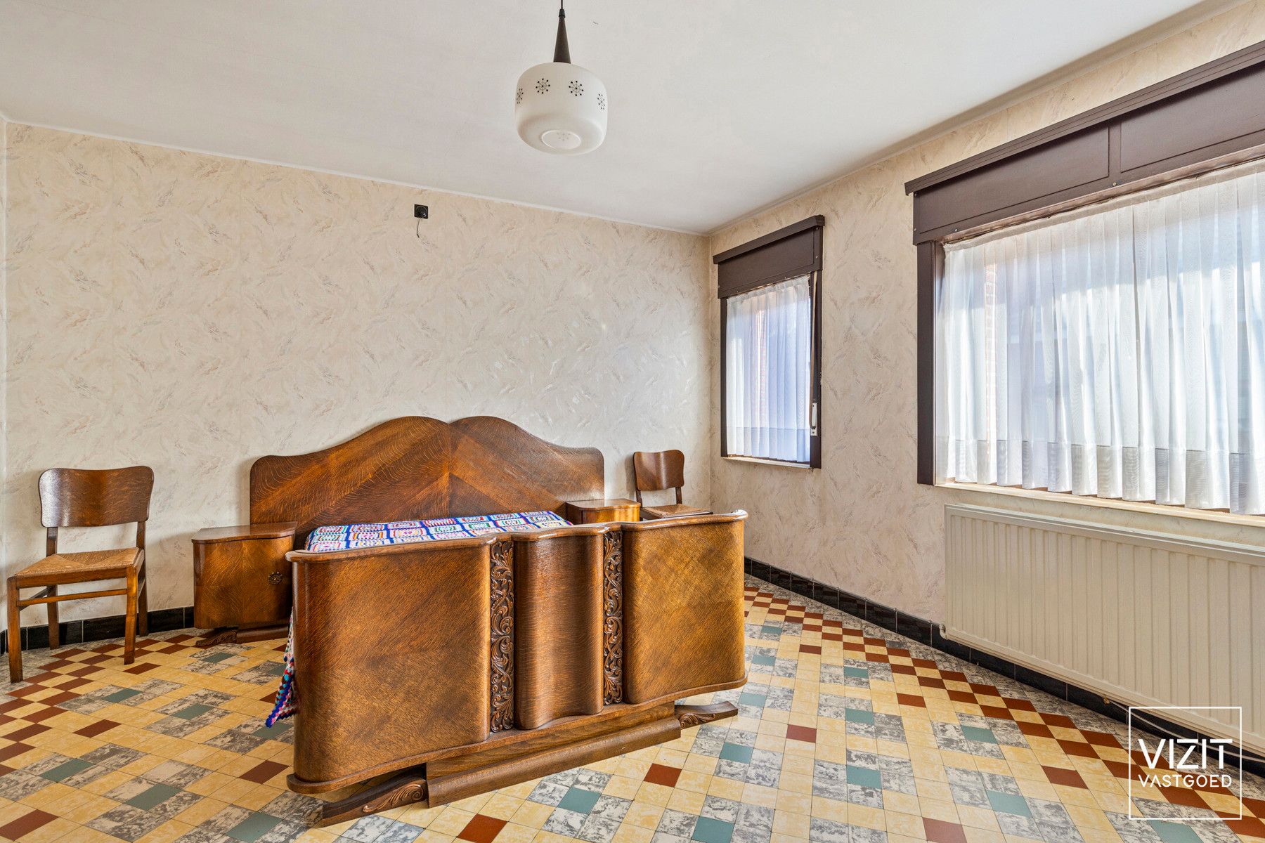Ruim woonhuis in doodlopende straat foto 7