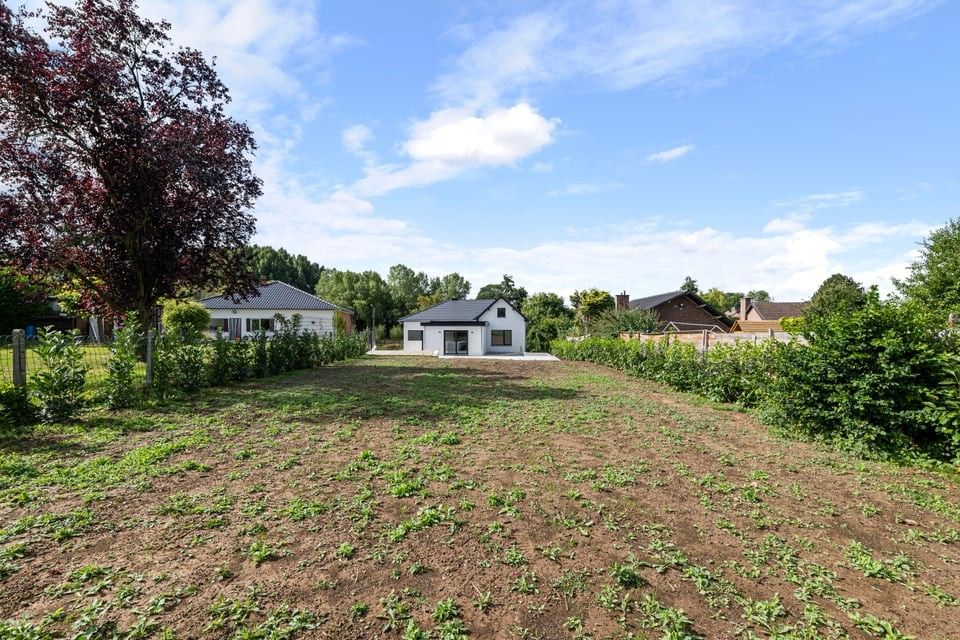 VOLLEDIG GERENOVEERDE BUNGALOW MET 3 SLAAPKAMERS EN EEN PRACHTIGE TUIN foto 43