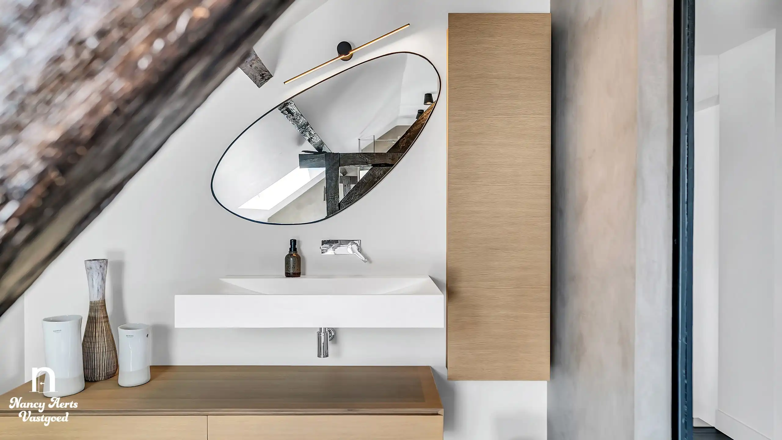 Luxe villa met karakter en hedendaags comfort in het groen foto 17
