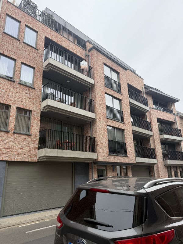 Recent appartement met 2 slaapkamers in centrum. foto {{pictureIndex}}