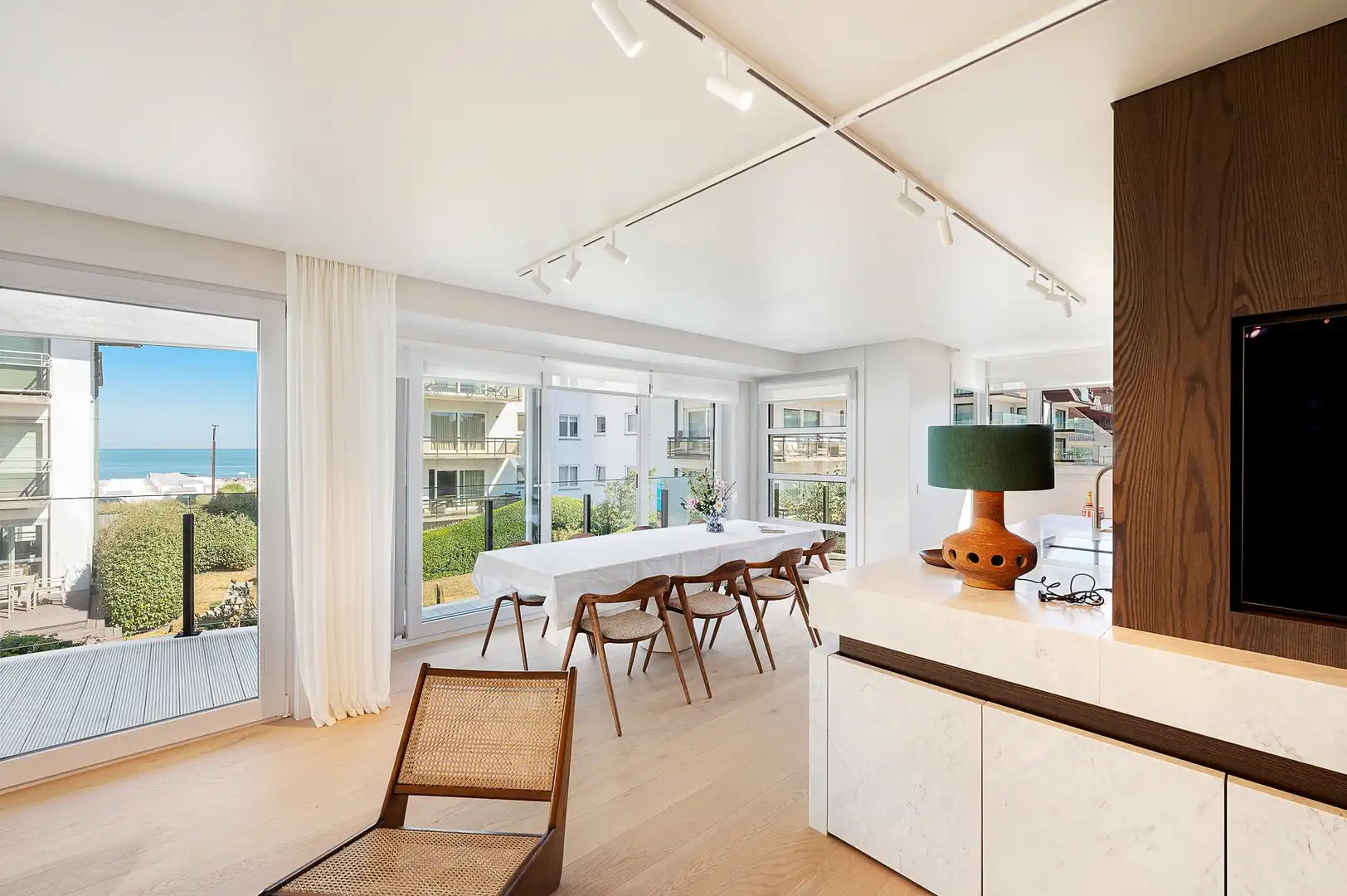 Appartement met zeezicht, gelegen in een villaresidentie in hartje Zoute. foto 13