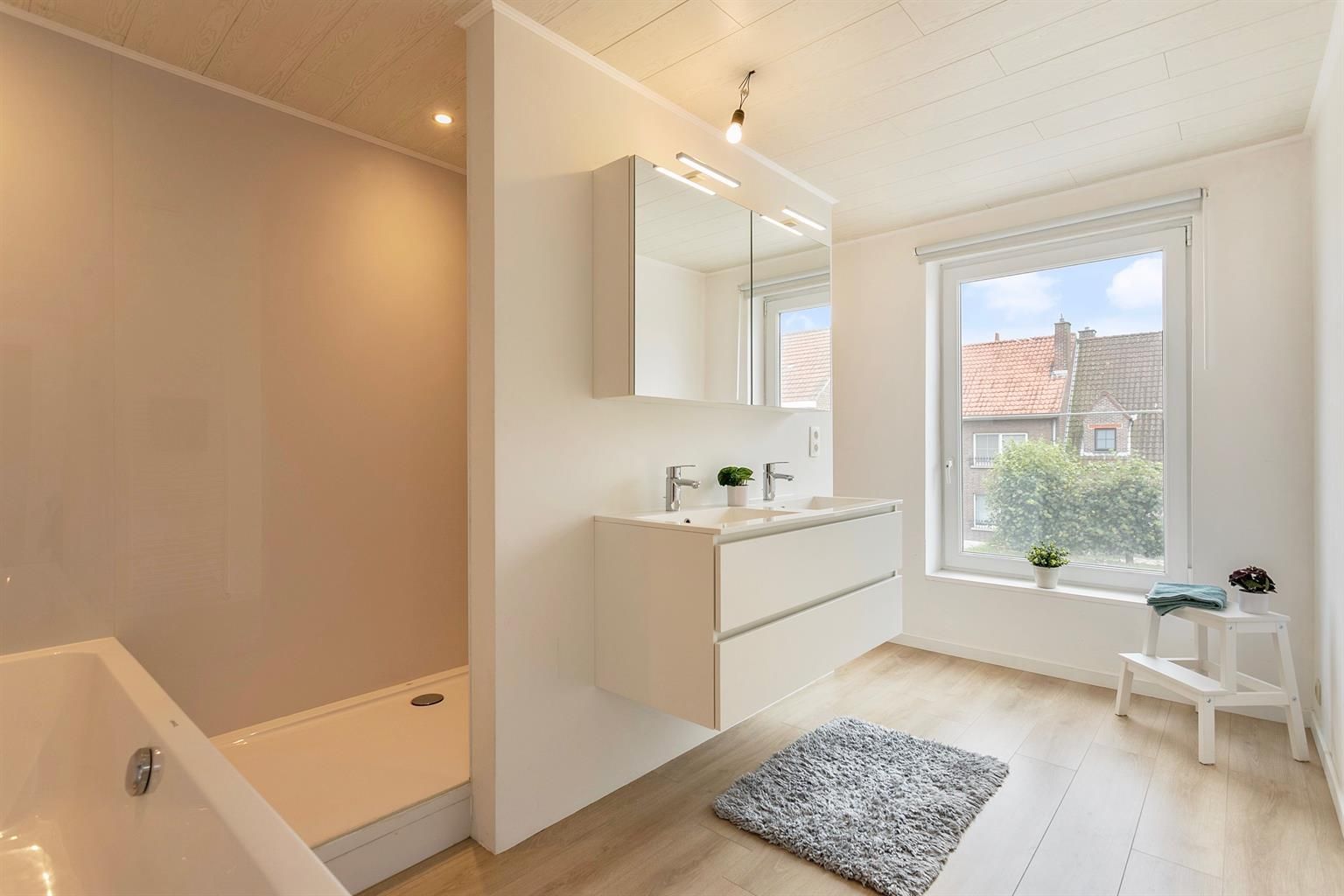 Mooie gerenoveerde woning met tuin in Boutersem foto 14
