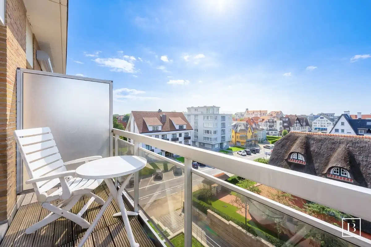 Zonnig appartement vlak bij de zeedijk foto 7